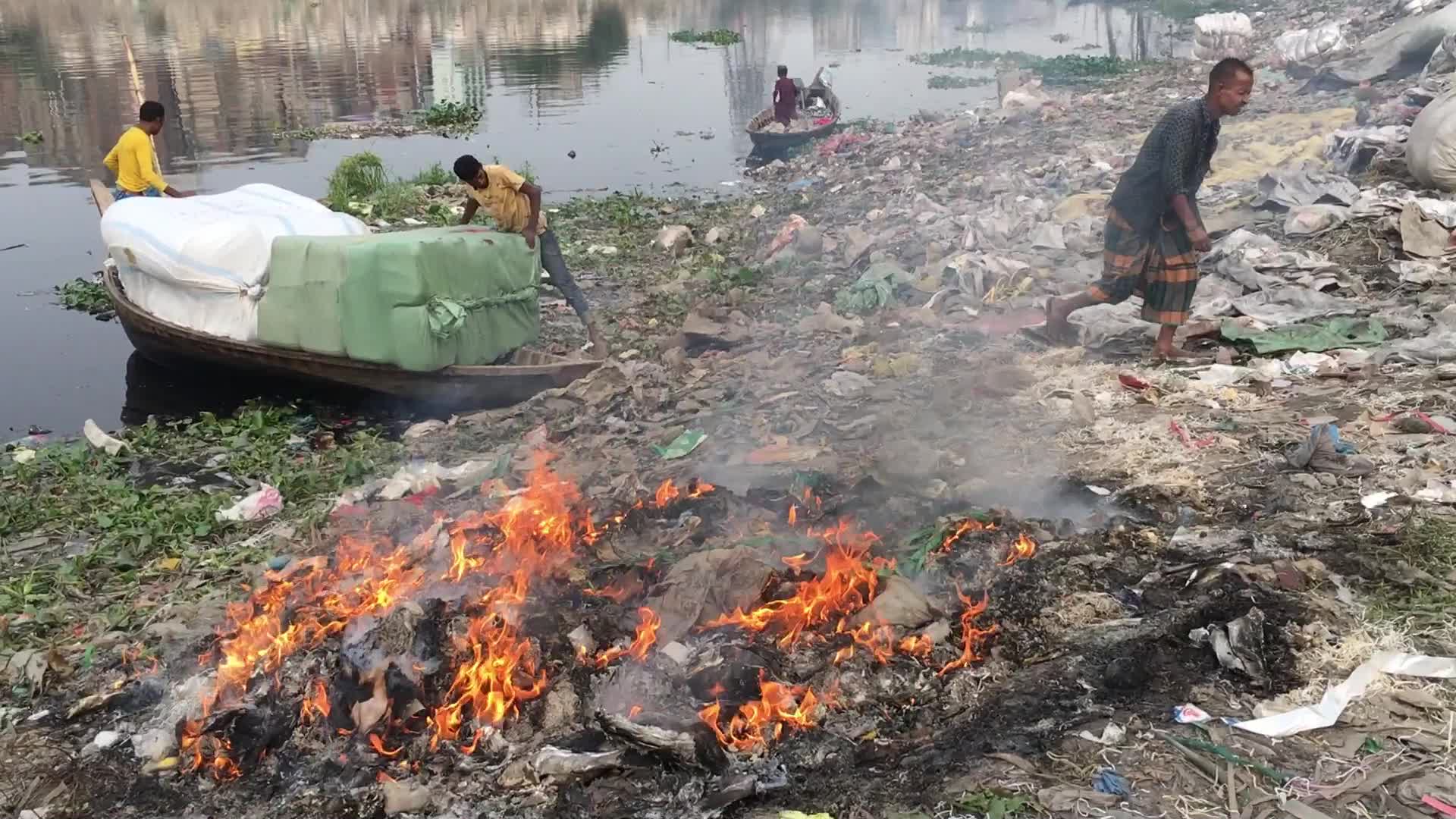 Pollution in Dhaka