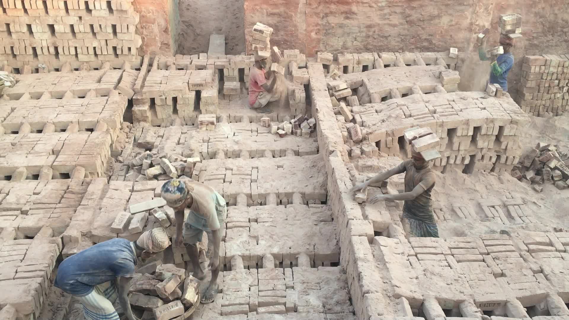 Seasonal Migrant Worker In Dhaka