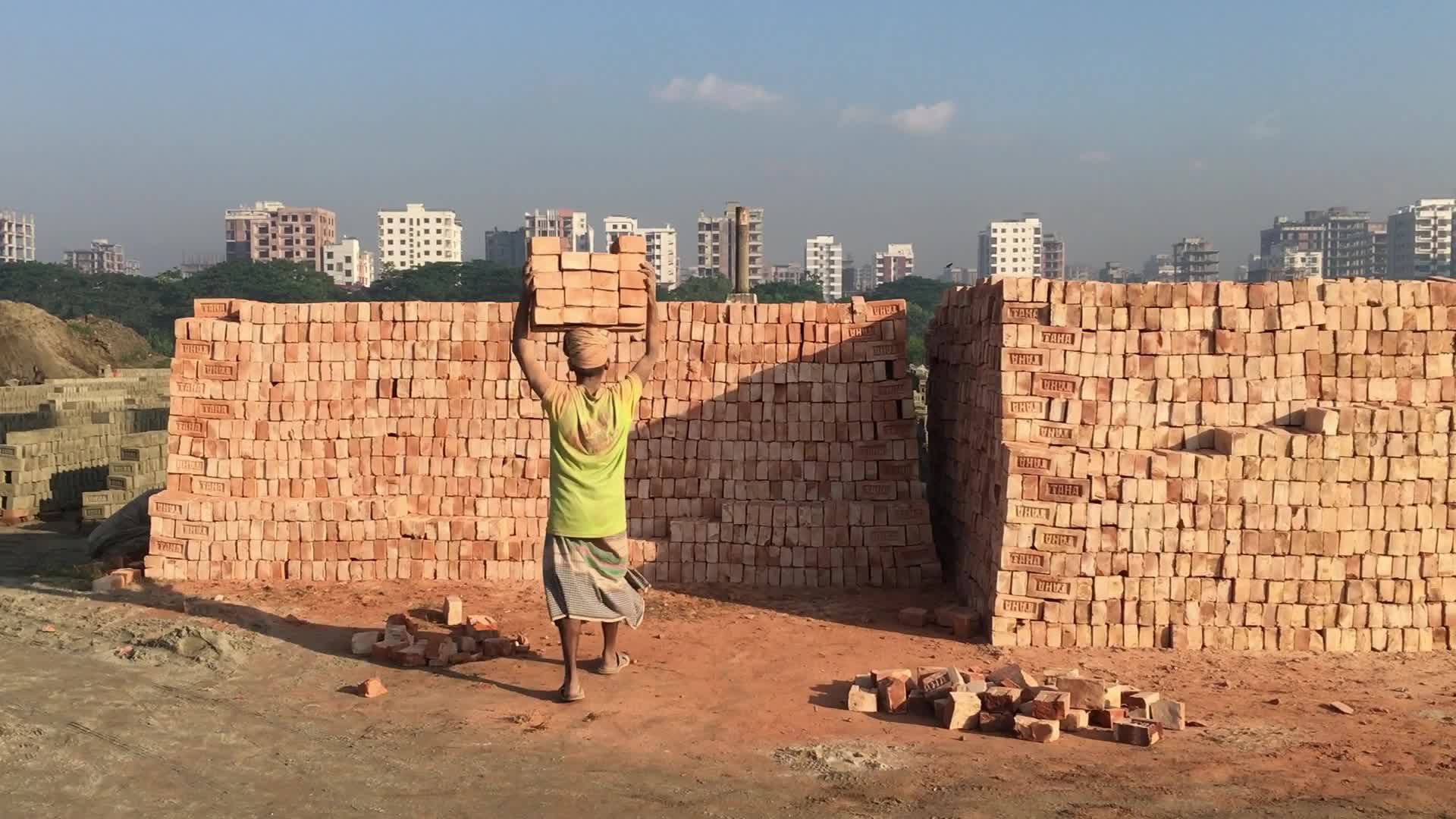 Seasonal Migrant Worker In Dhaka