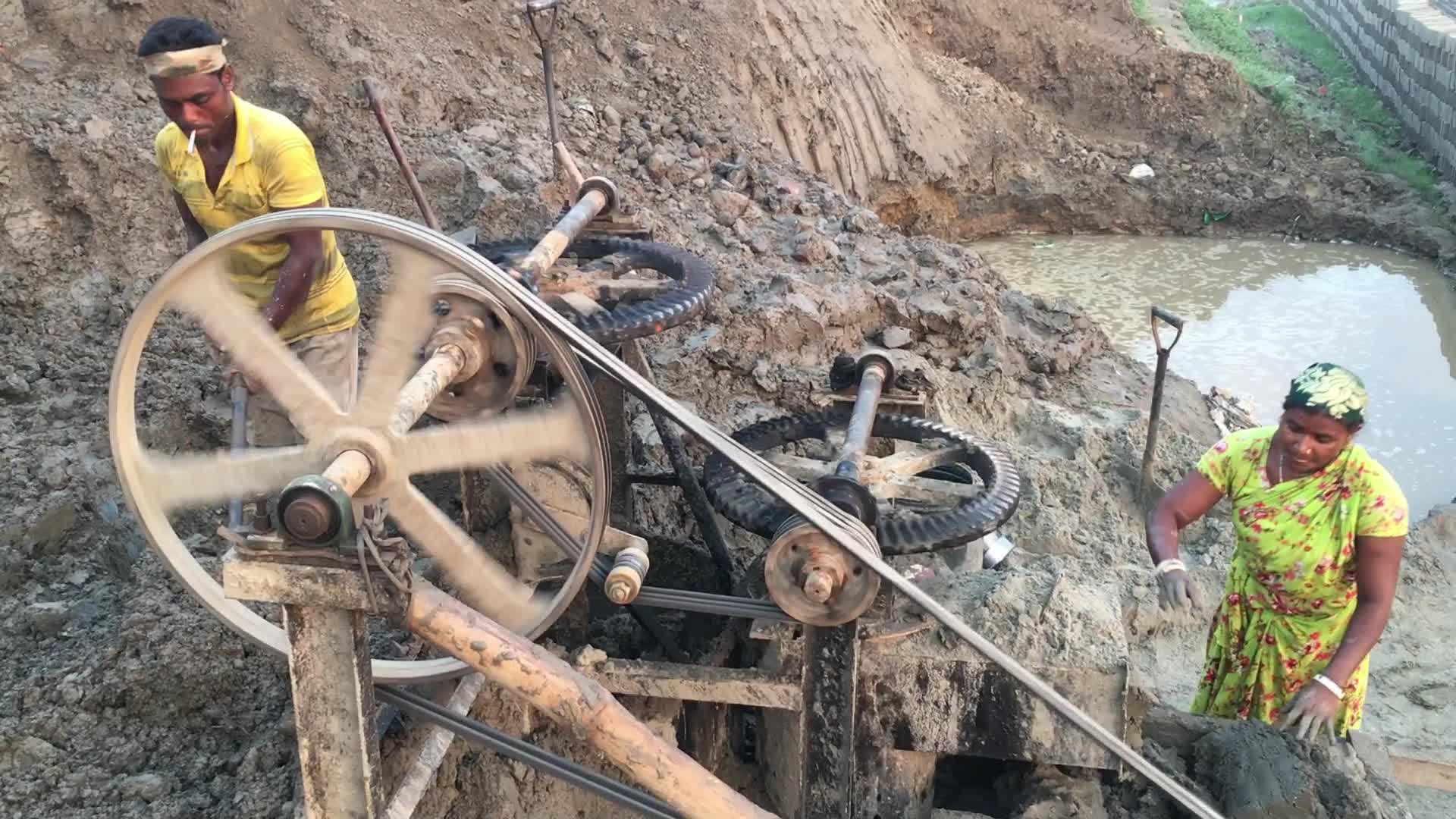 Seasonal Migrant Worker In Dhaka