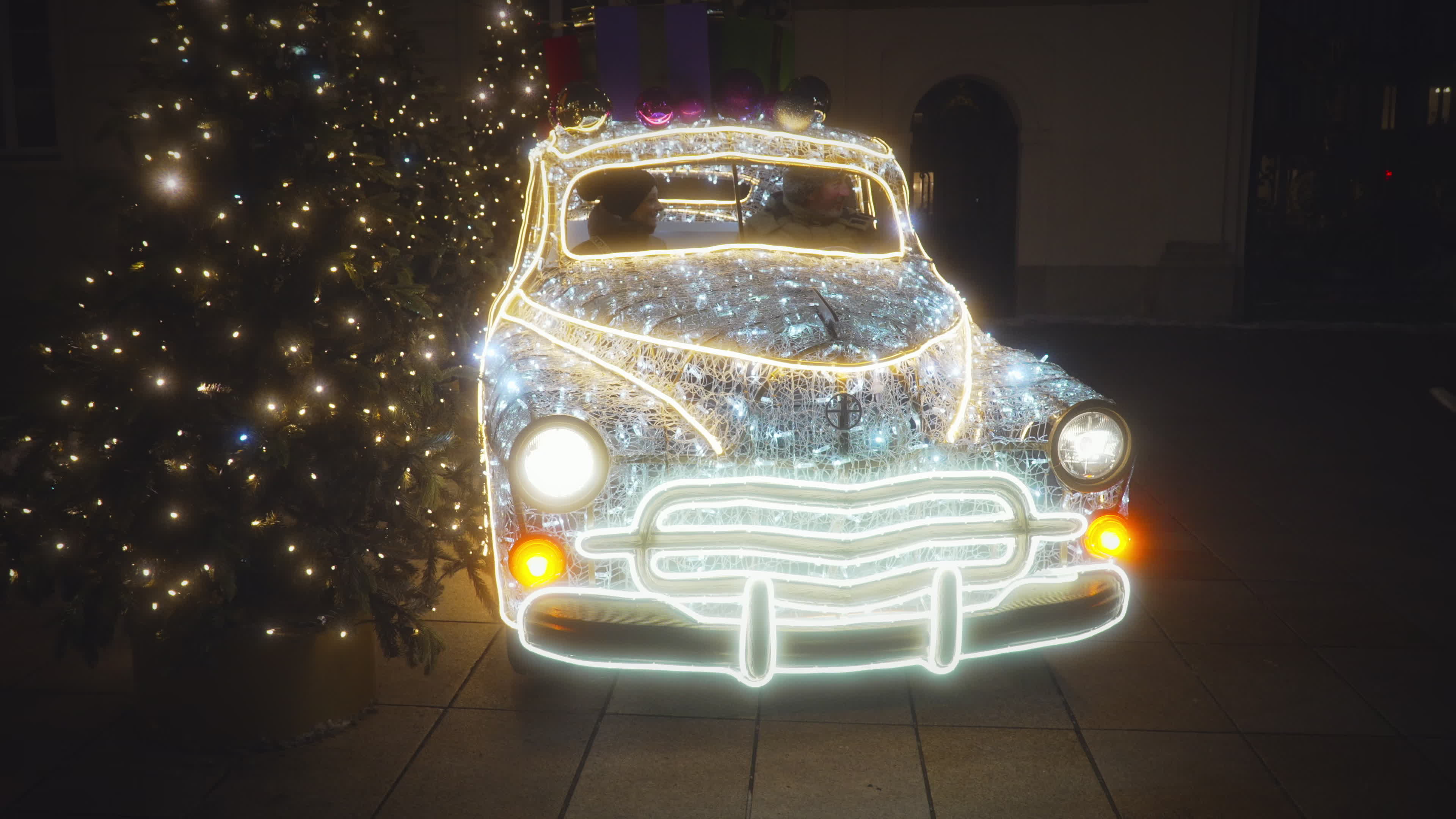 Official Start of Christmas Illumination in Warsaw