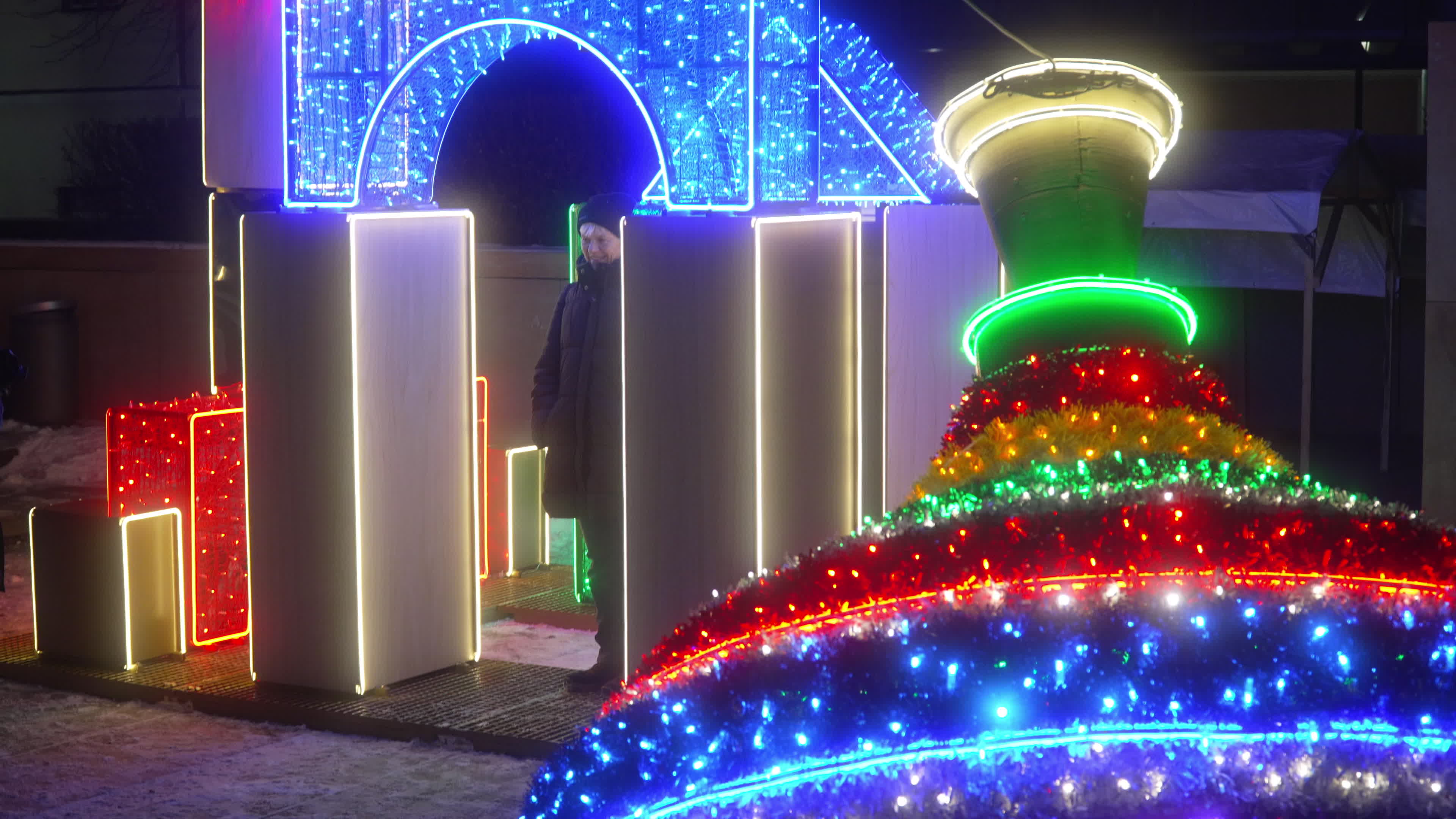 Official Start of Christmas Illumination in Warsaw
