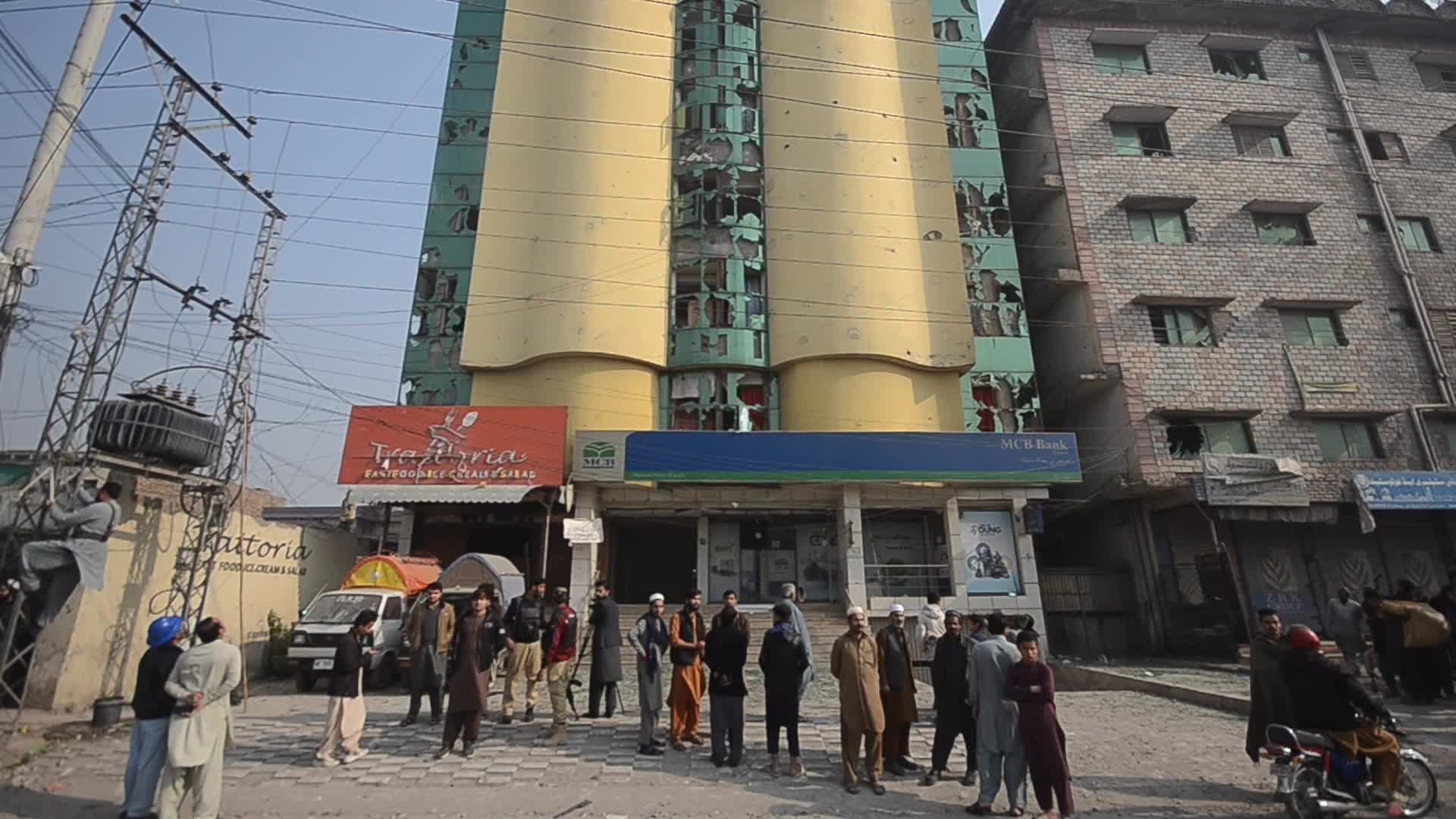 4 children among 5 injured in explosion near school in Pakistan 