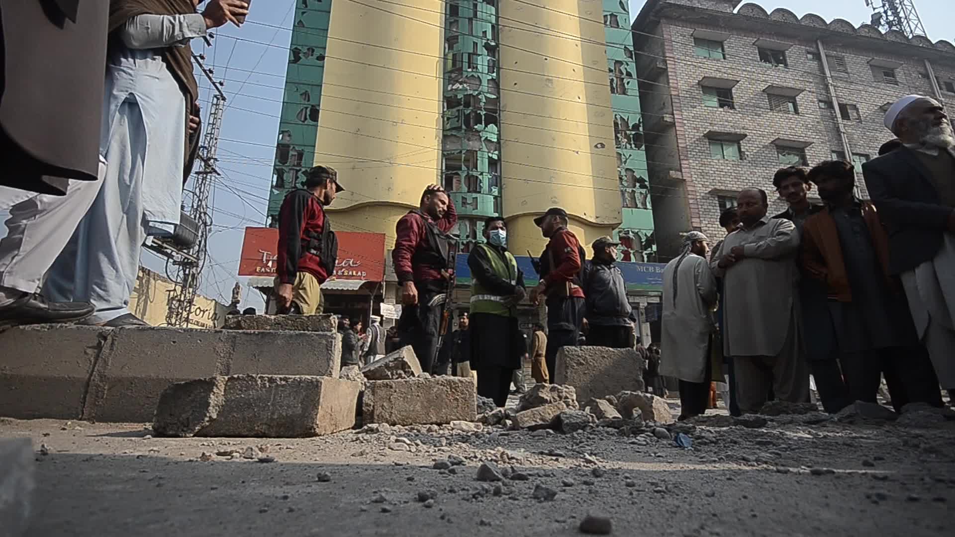 4 children among 5 injured in explosion near school in Pakistan 