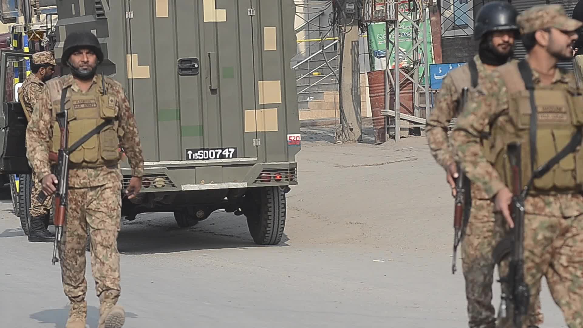 4 children among 5 injured in explosion near school in Pakistan 