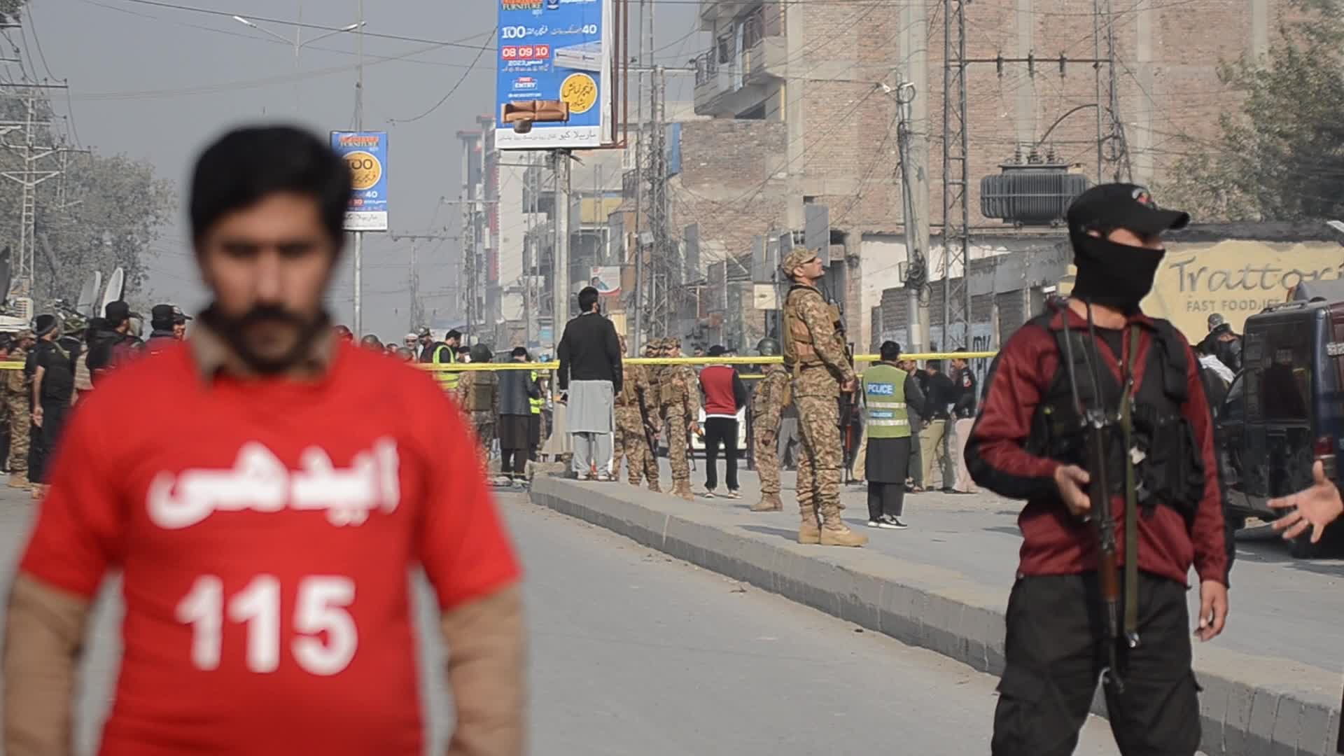 4 children among 5 injured in explosion near school in Pakistan 