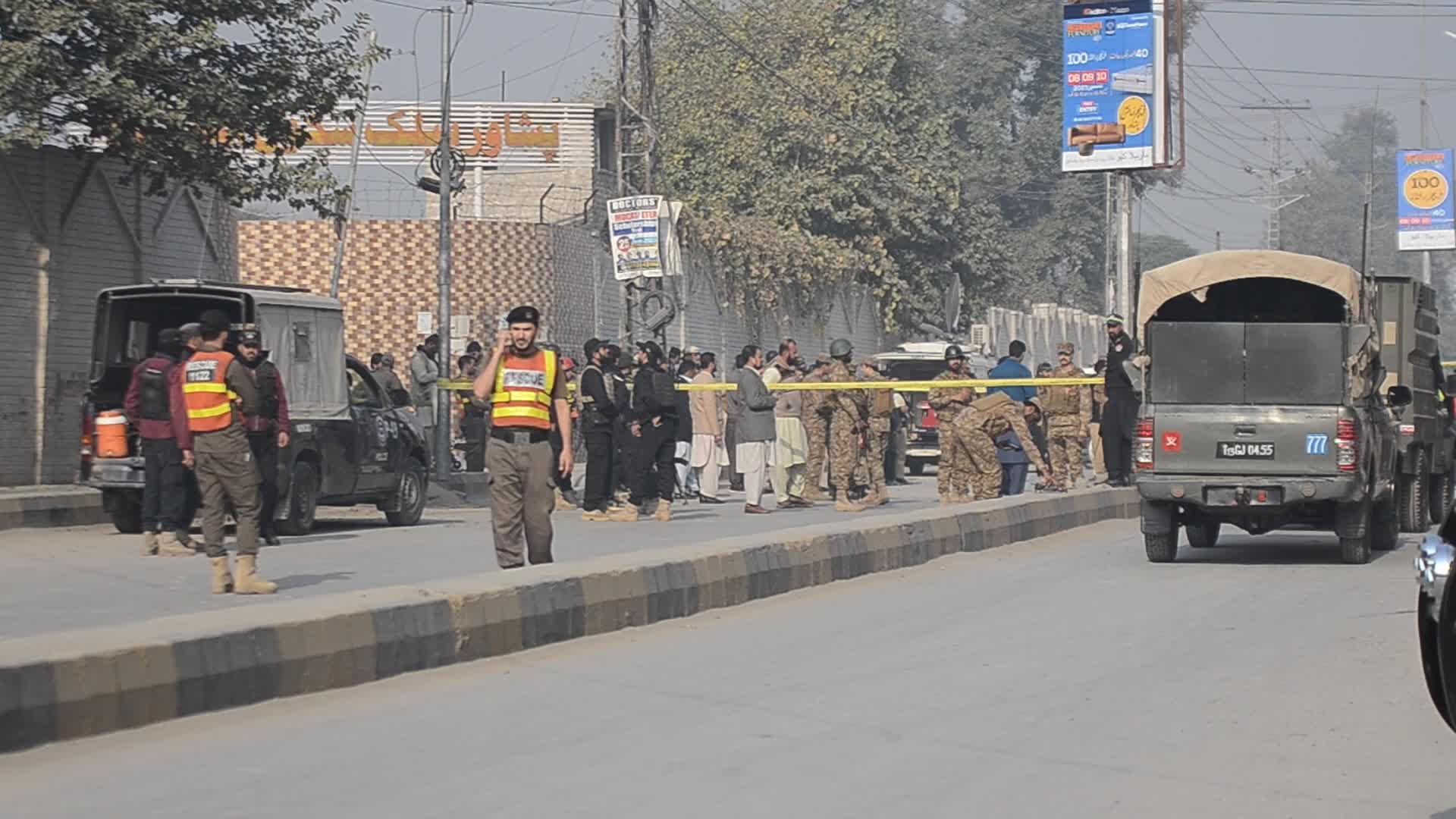 4 children among 5 injured in explosion near school in Pakistan 