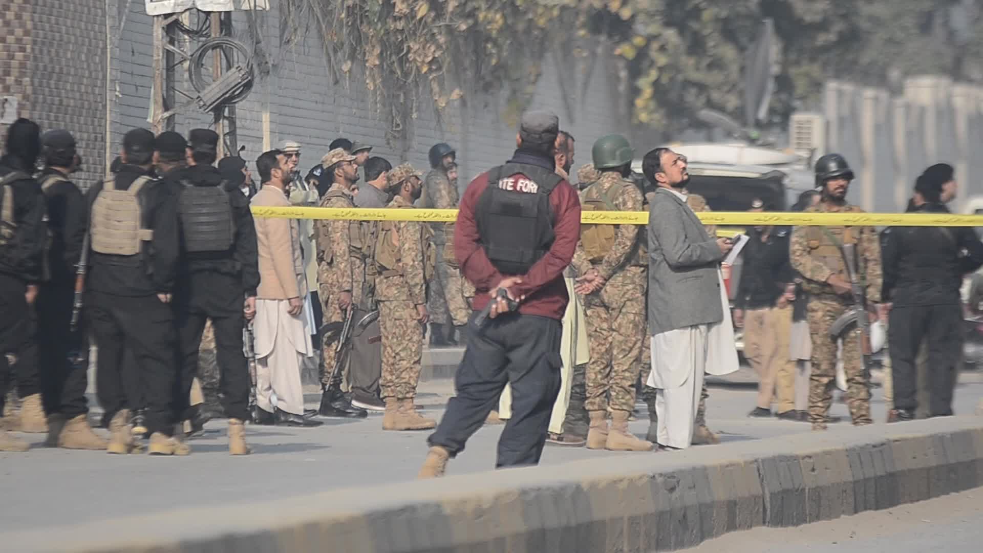 4 children among 5 injured in explosion near school in Pakistan 