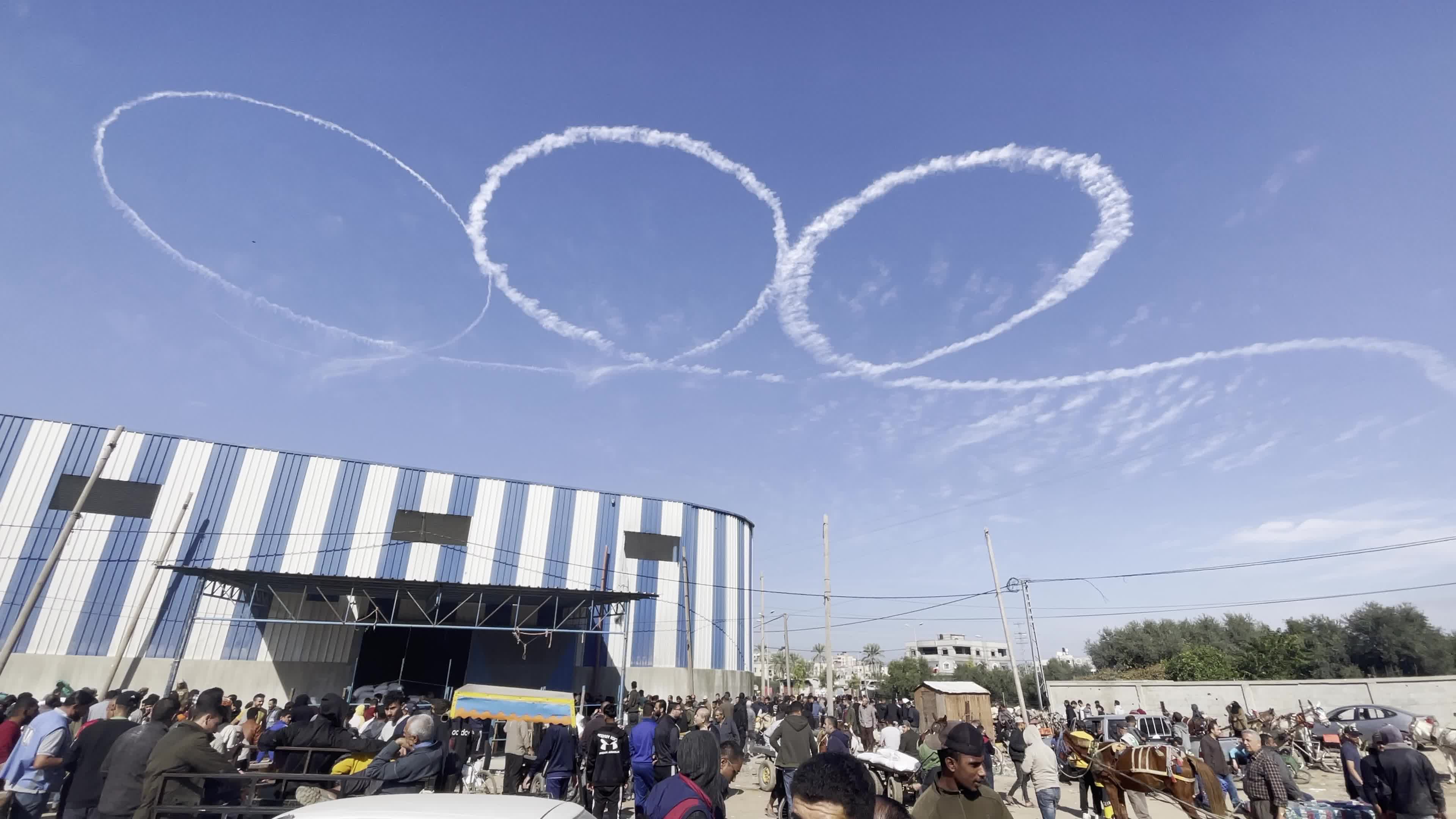 Humanitarian Aid Arrives in Gaza