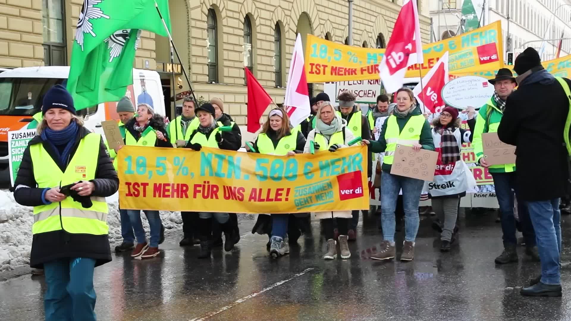 Thousands join the strike of the public workers in Munich