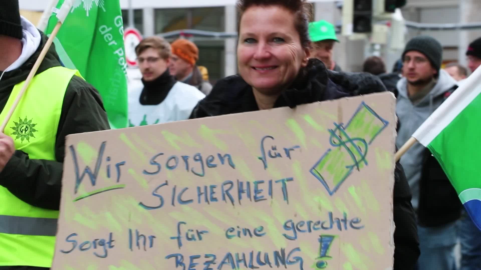 Thousands join the strike of the public workers in Munich