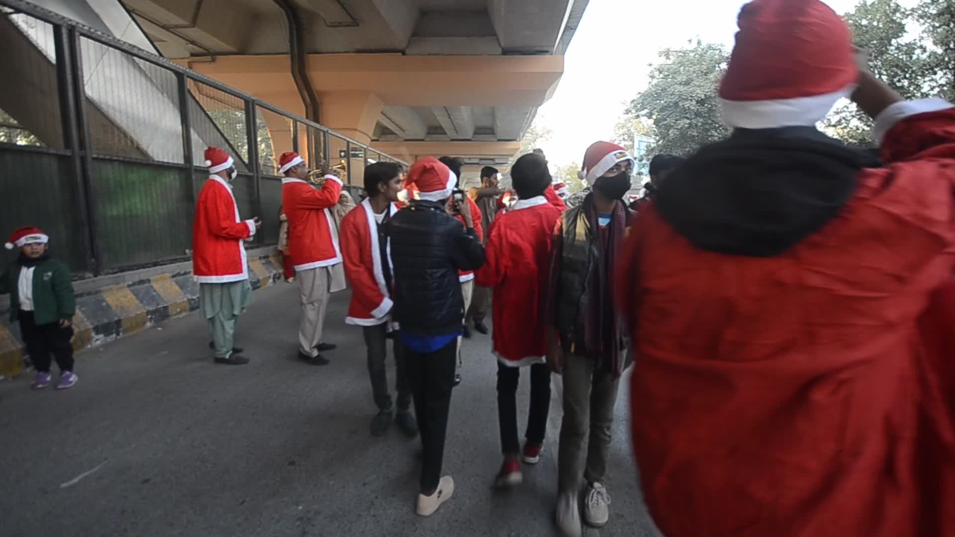 Christians Santa Claus rally ahead of Christmas in Peshawar 