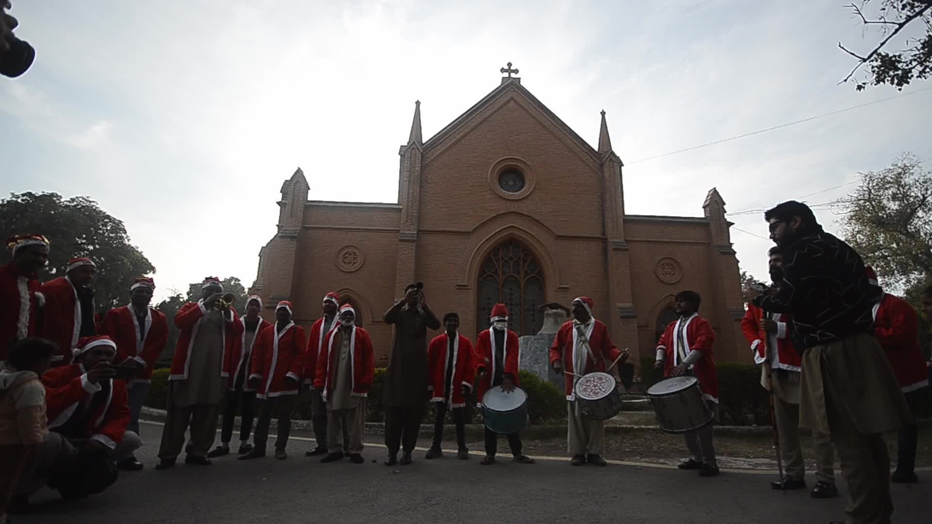 Christians Santa Claus rally ahead of Christmas in Peshawar 