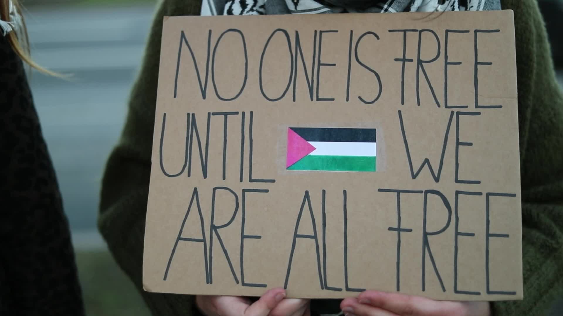Protest against arms delivery and against Rheinmetall & MTU 