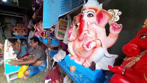 India Hindu Festival - Labour
