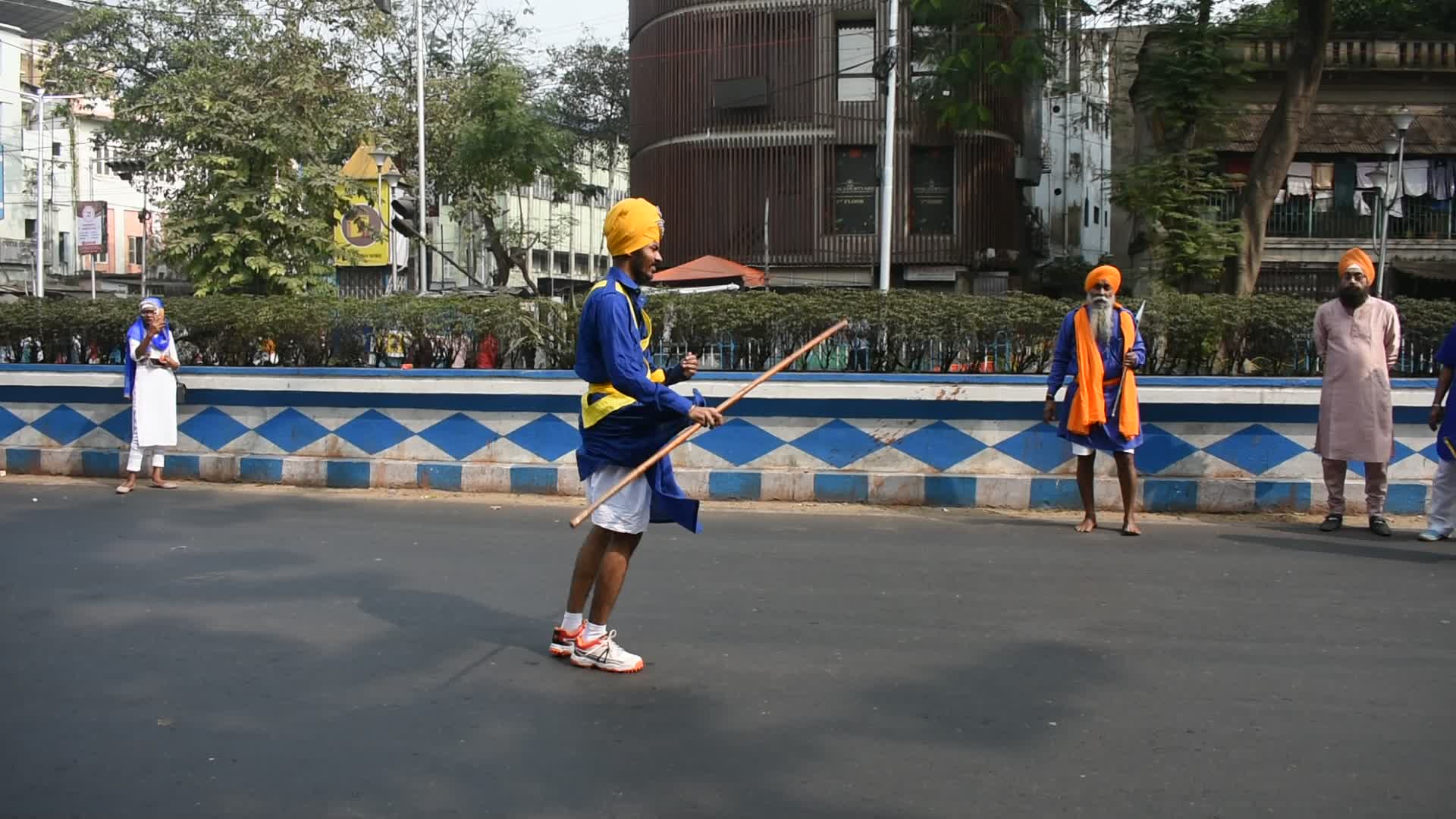 Sikh community of Kolkata celebrates birthday of Guru Gobind Singh.
