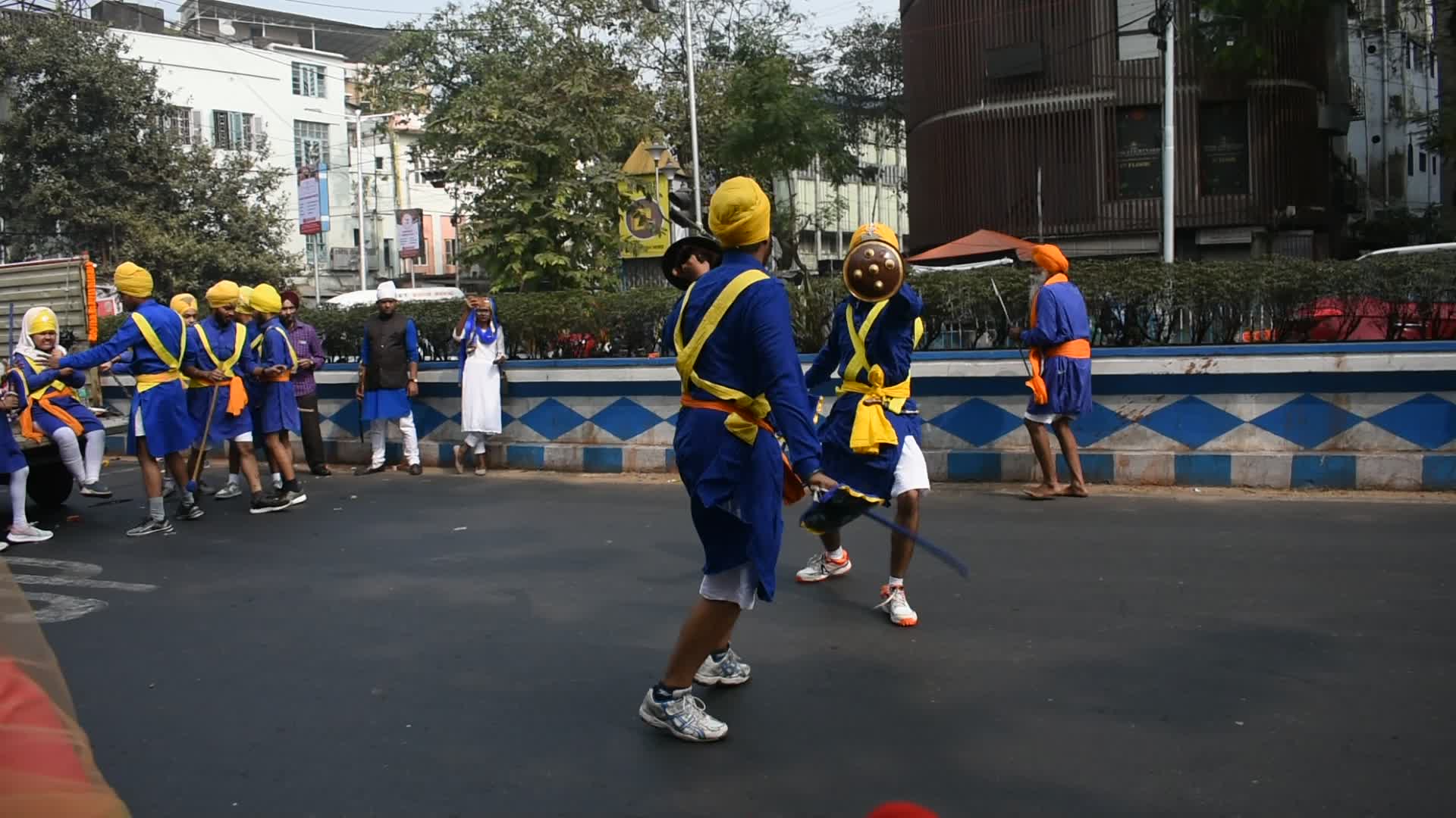 Sikh community of Kolkata celebrates birthday of Guru Gobind Singh.