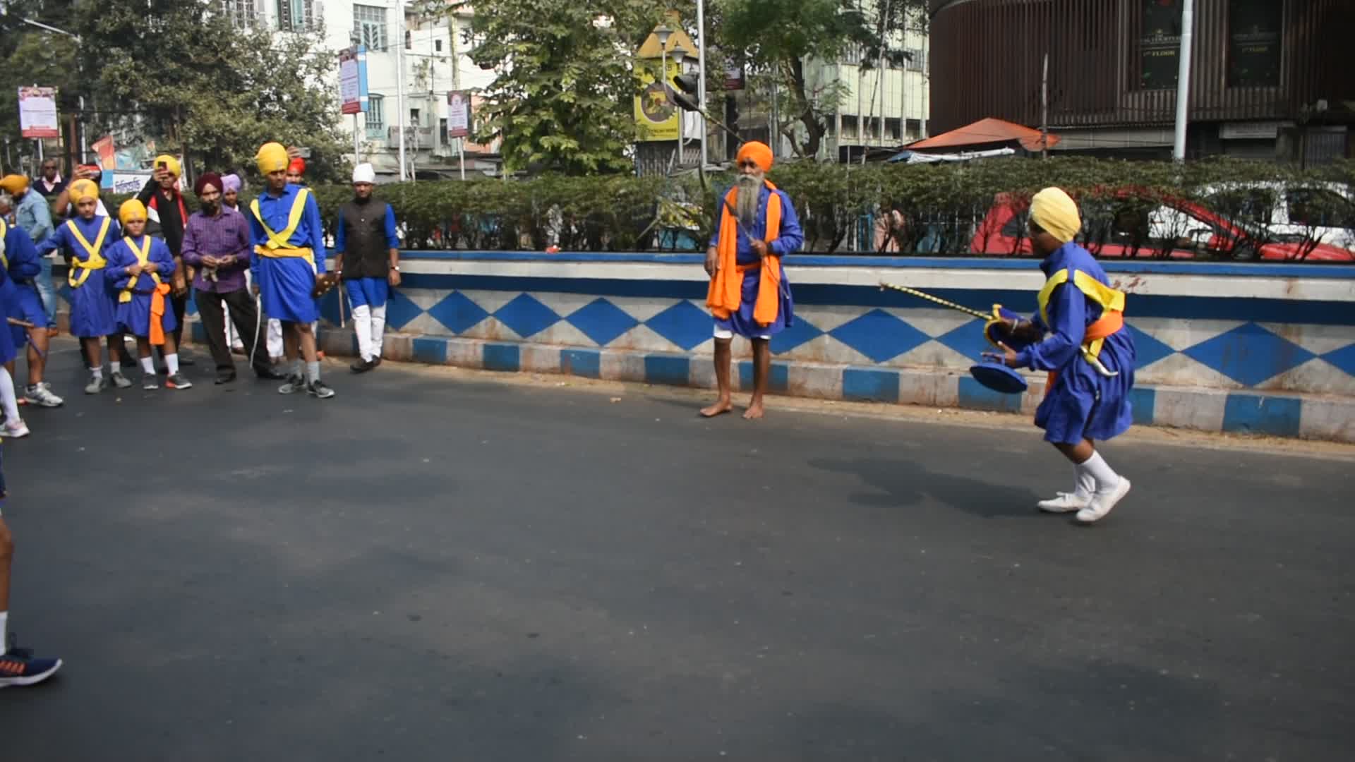 Sikh community of Kolkata celebrates birthday of Guru Gobind Singh.