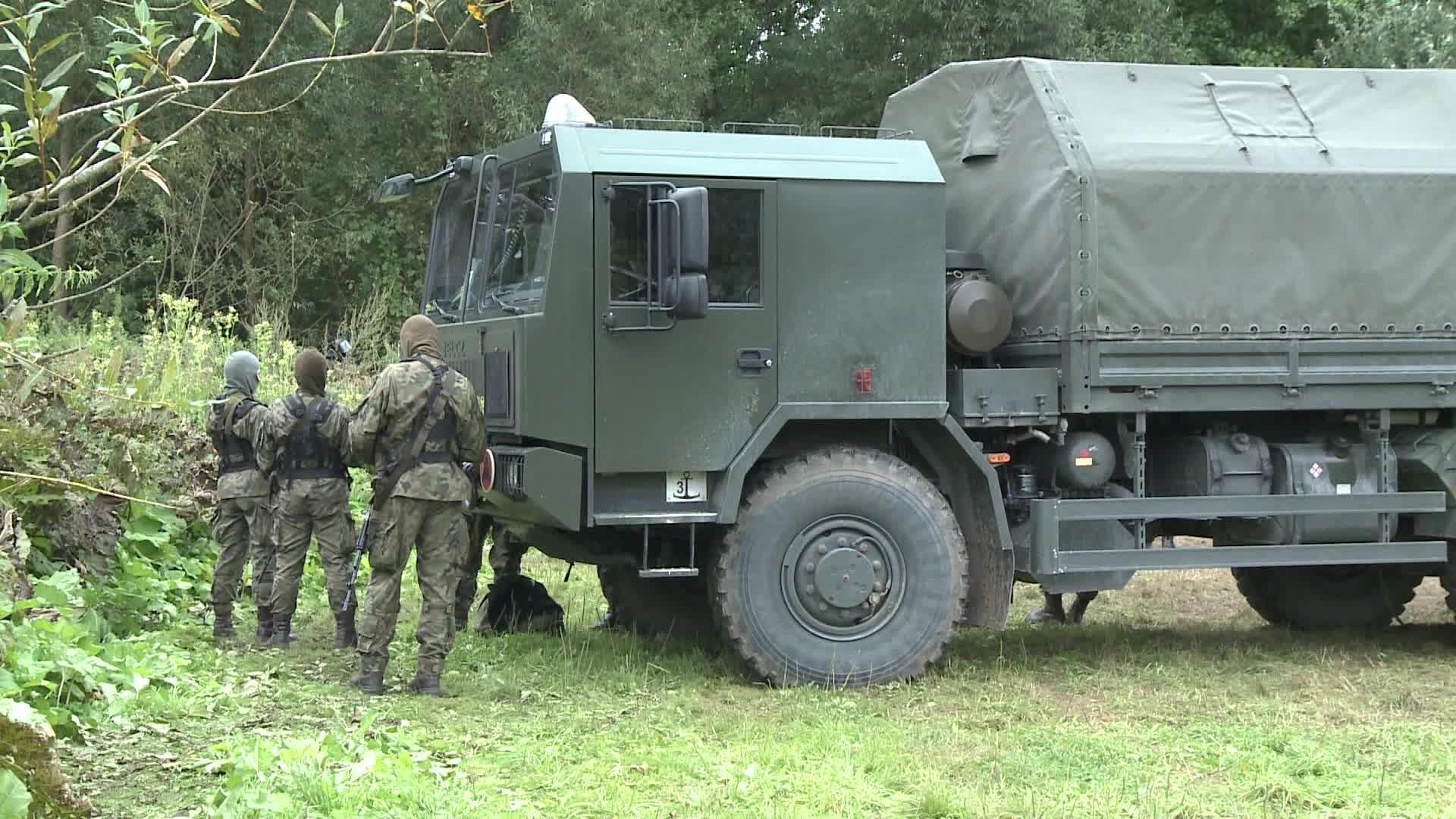 Migrants stuck between the Polish-Belarusian border