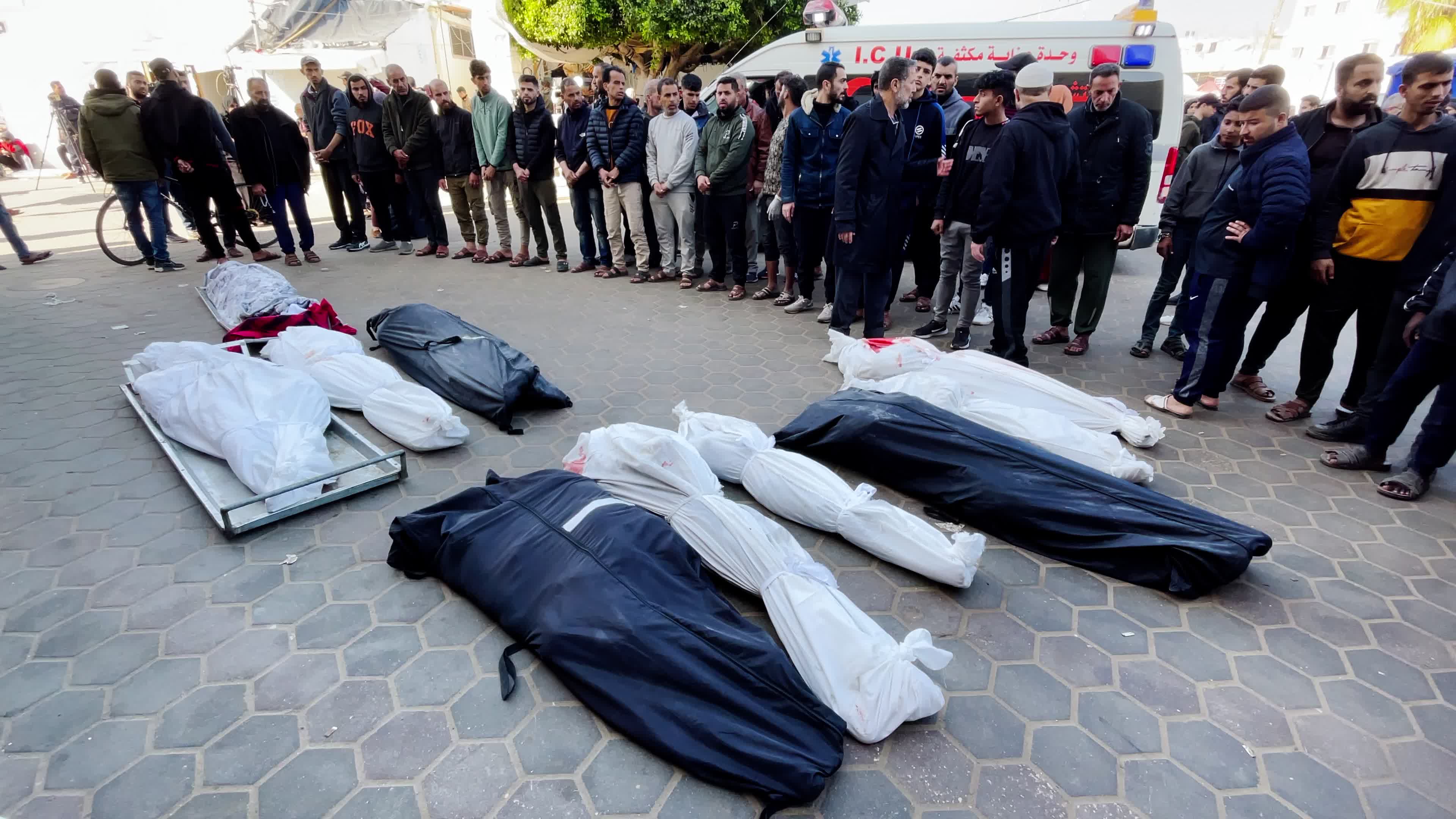 Palestinian Mourners Gather at Al-Aqsa Hospital Following Israeli Airstrike