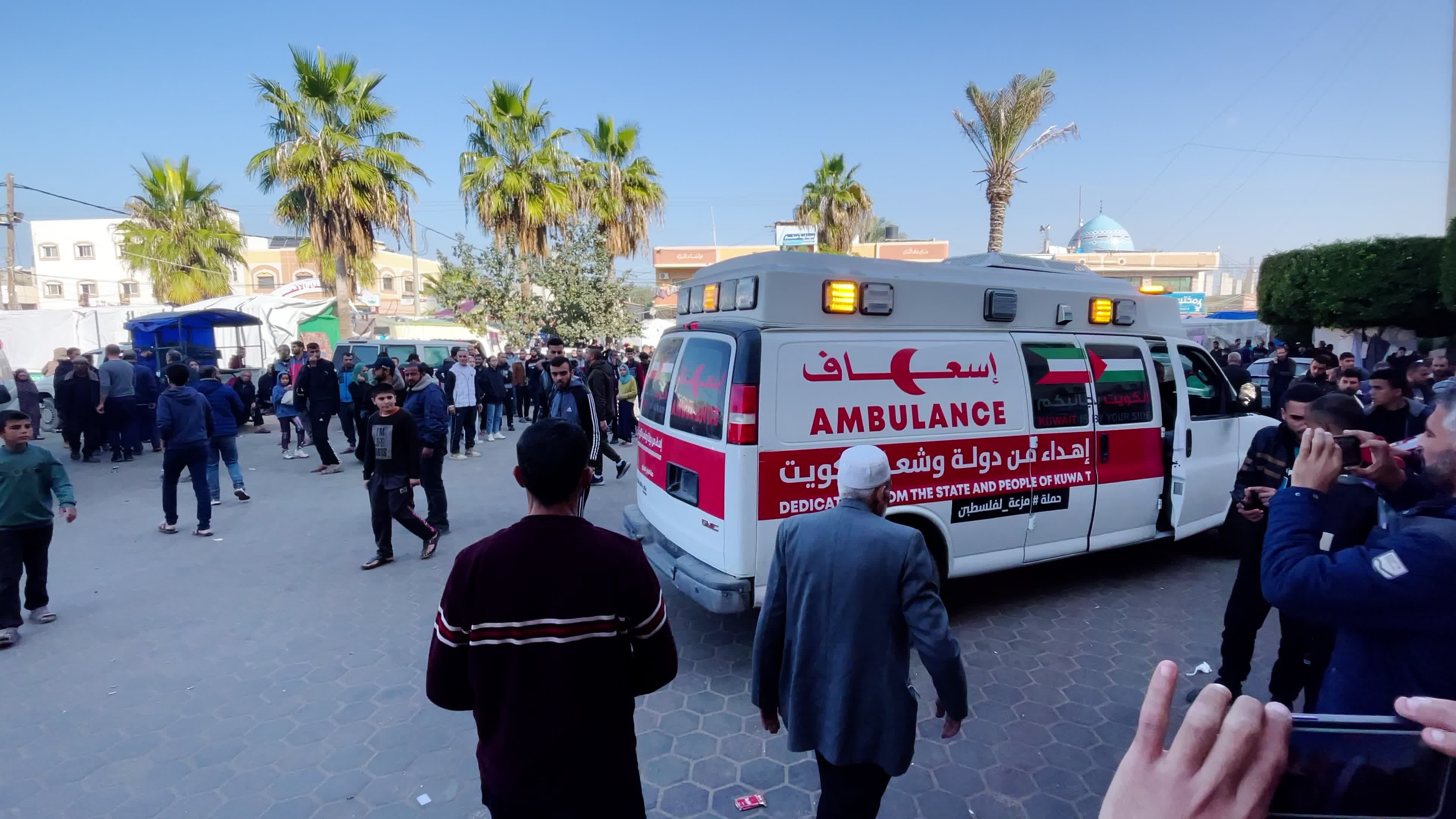 Palestinian Mourners Gather at Al-Aqsa Hospital Following Israeli Airstrike
