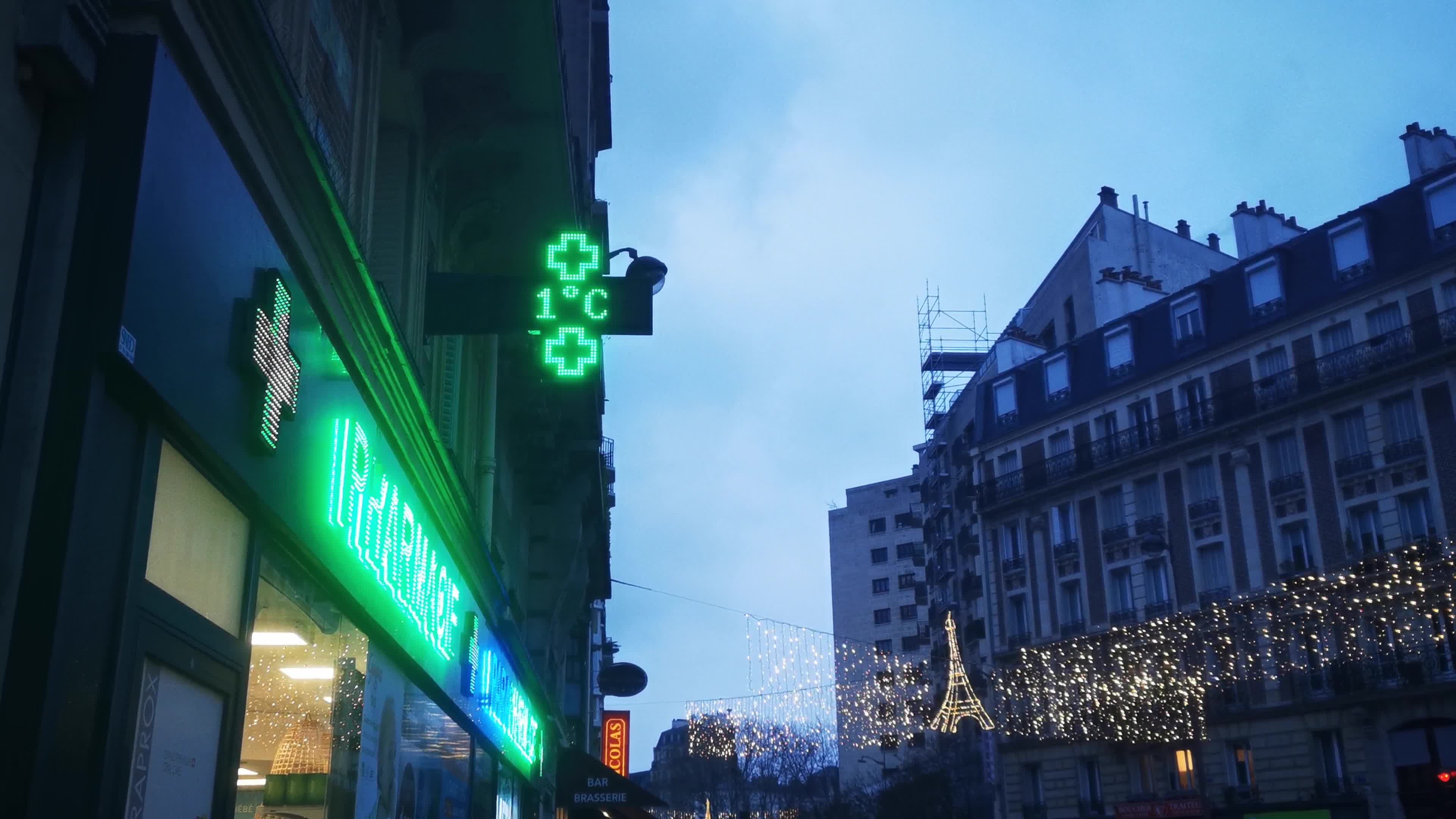 Cold weather in Paris