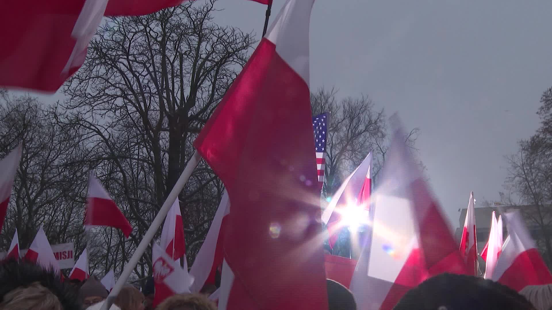 Mass protest outside parliament building in Warsaw amid Poland's change of power