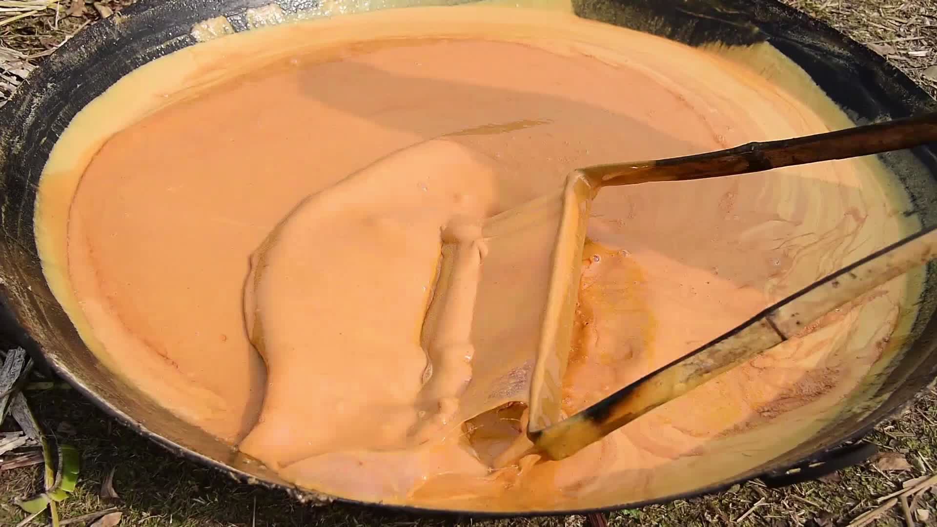 Process of making Jaggery from Sugarcane in India 