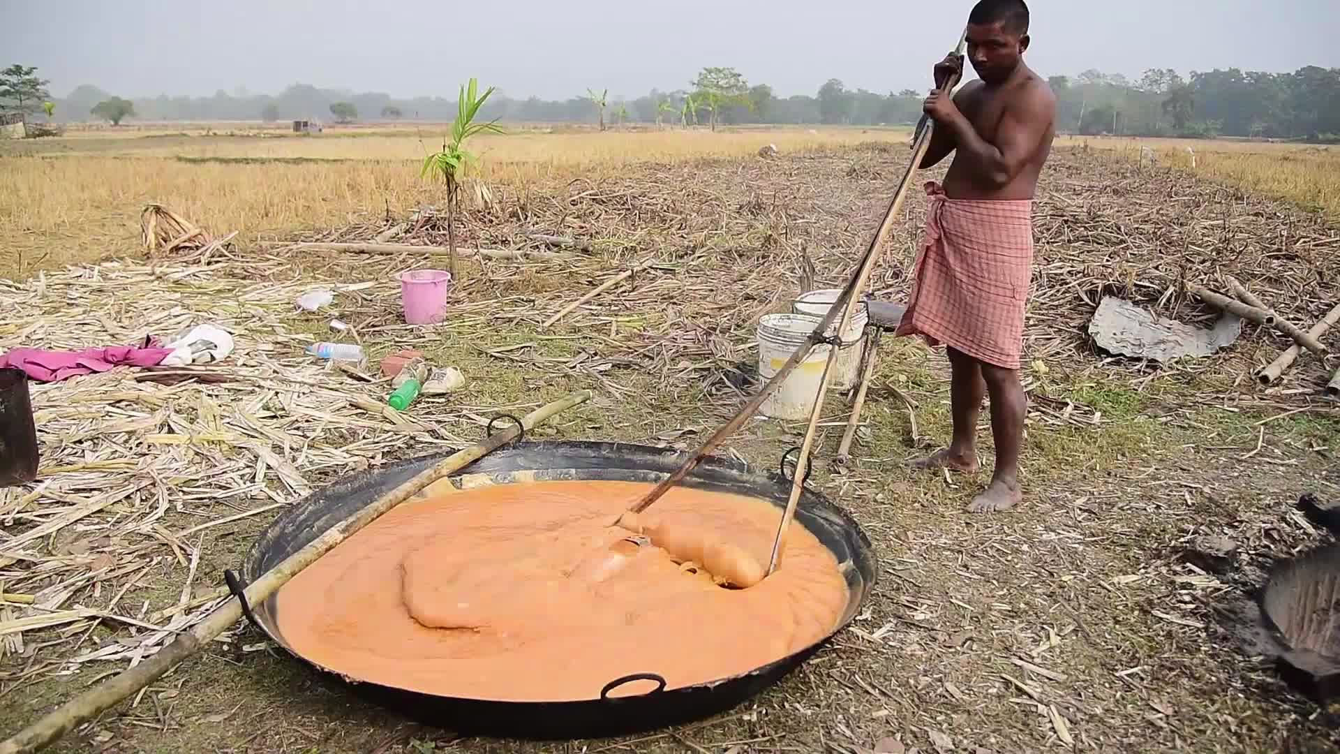 Process of making Jaggery from Sugarcane in India 