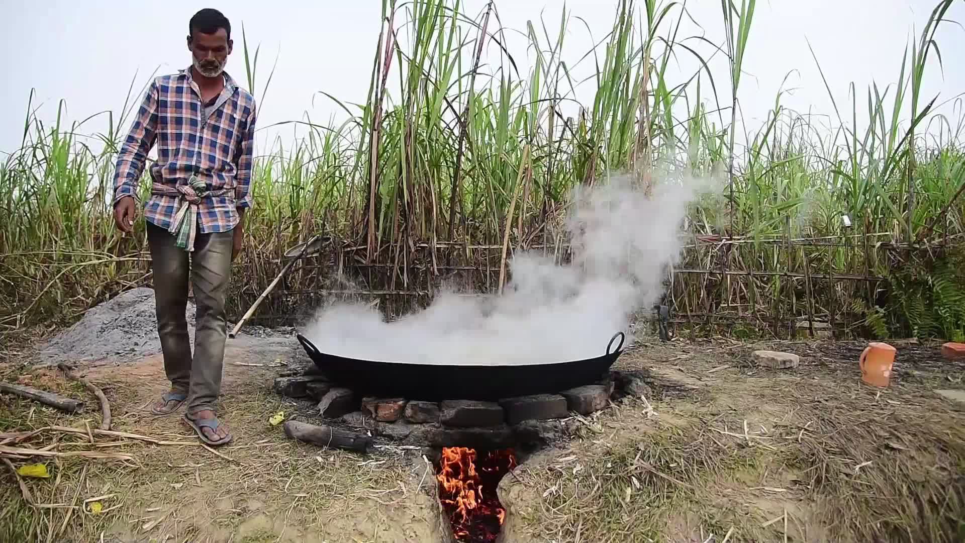 Process of making Jaggery from Sugarcane in India 
