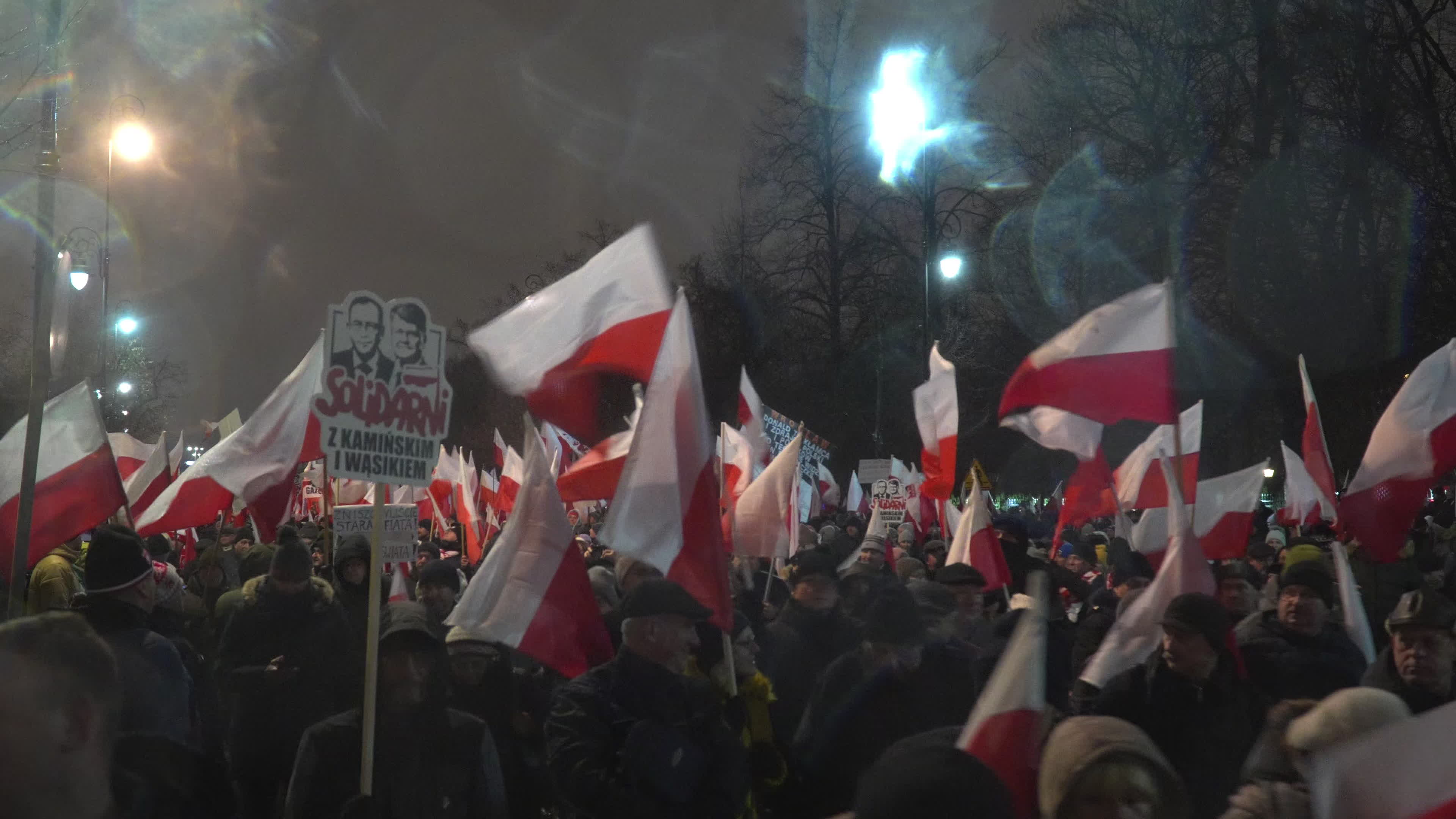 Tens of thousands march in protest of imprisoned politicians in Warsaw