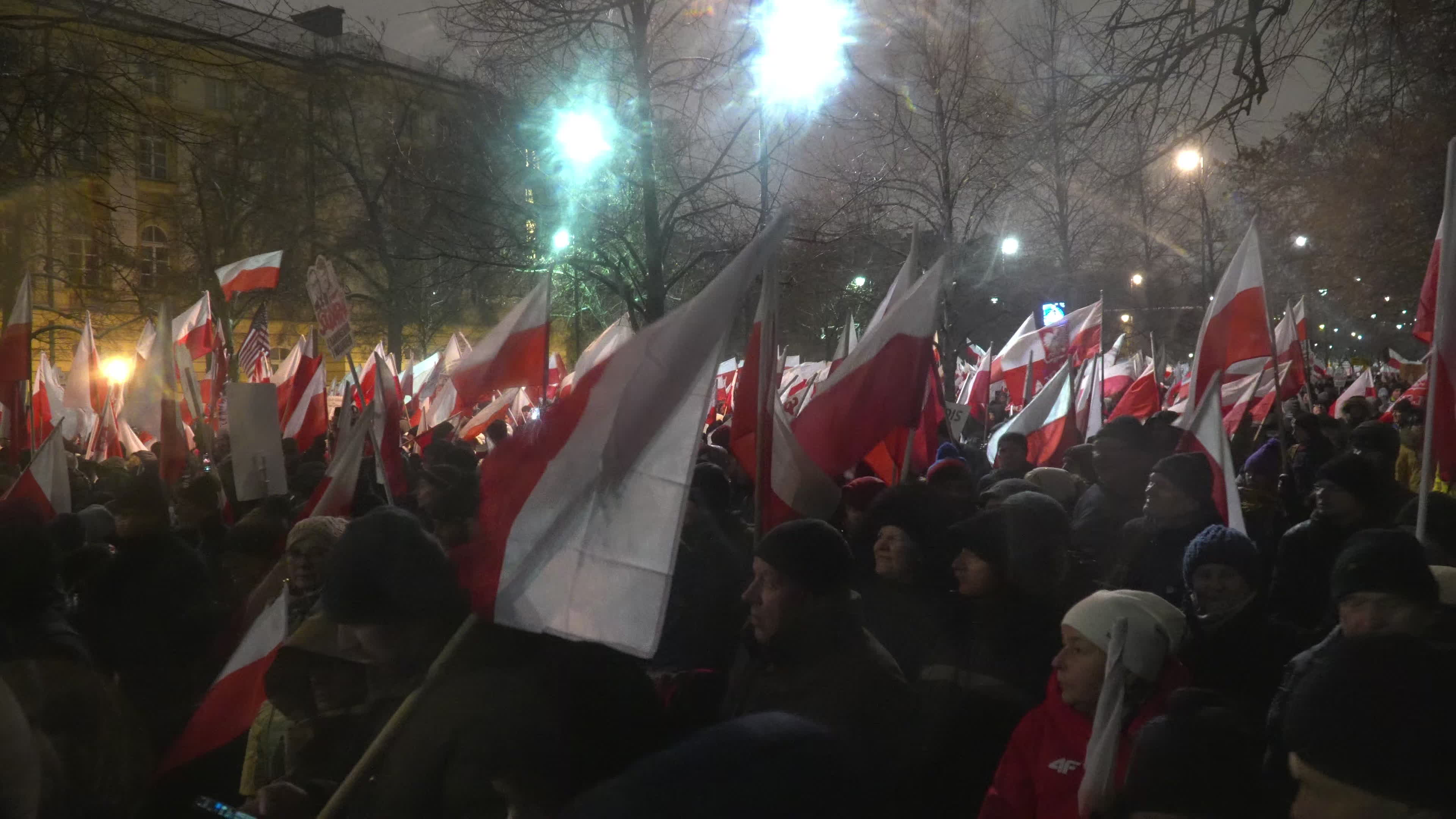 Tens of thousands march in protest of imprisoned politicians in Warsaw
