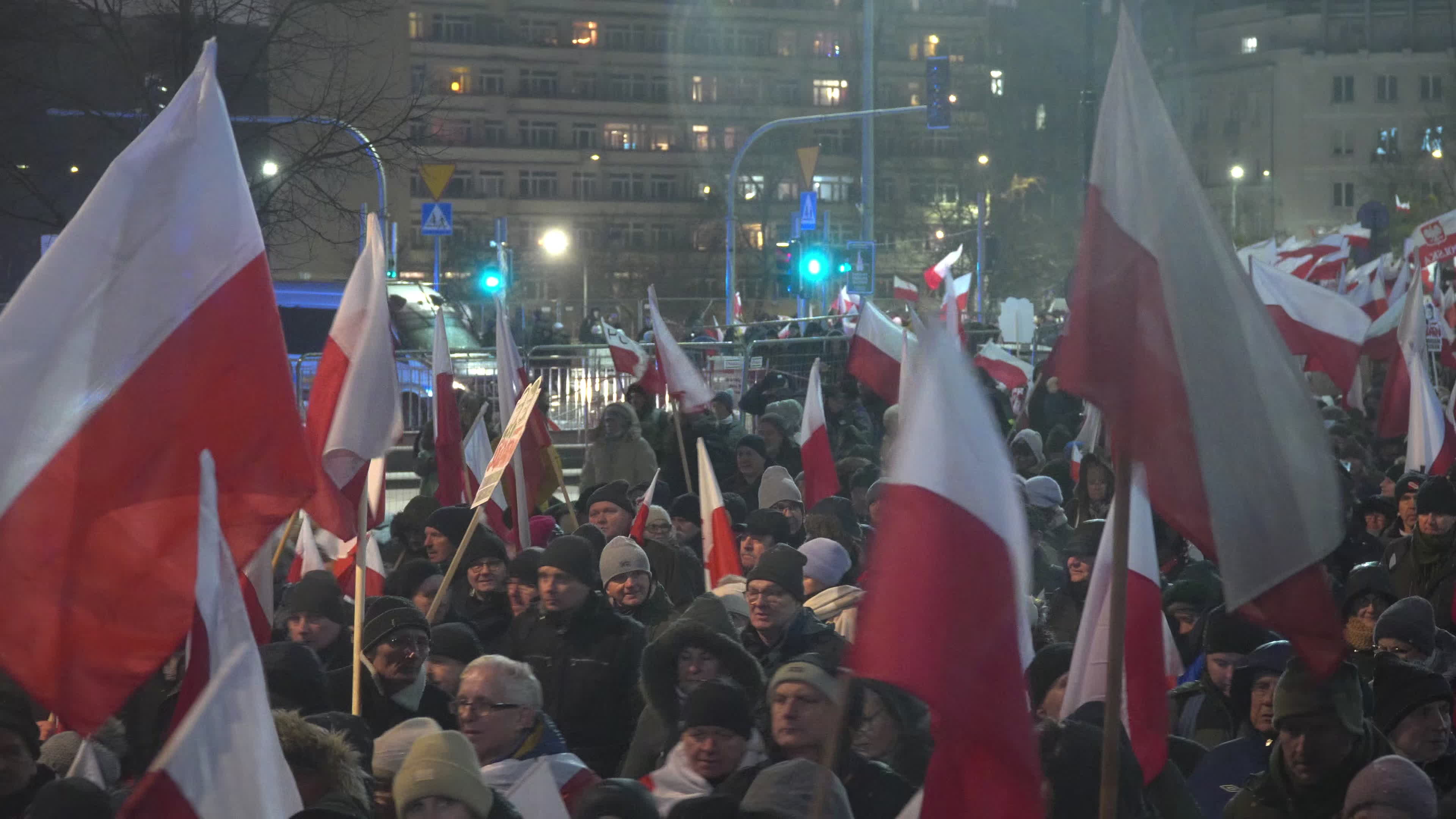 Tens of thousands march in protest of imprisoned politicians in Warsaw