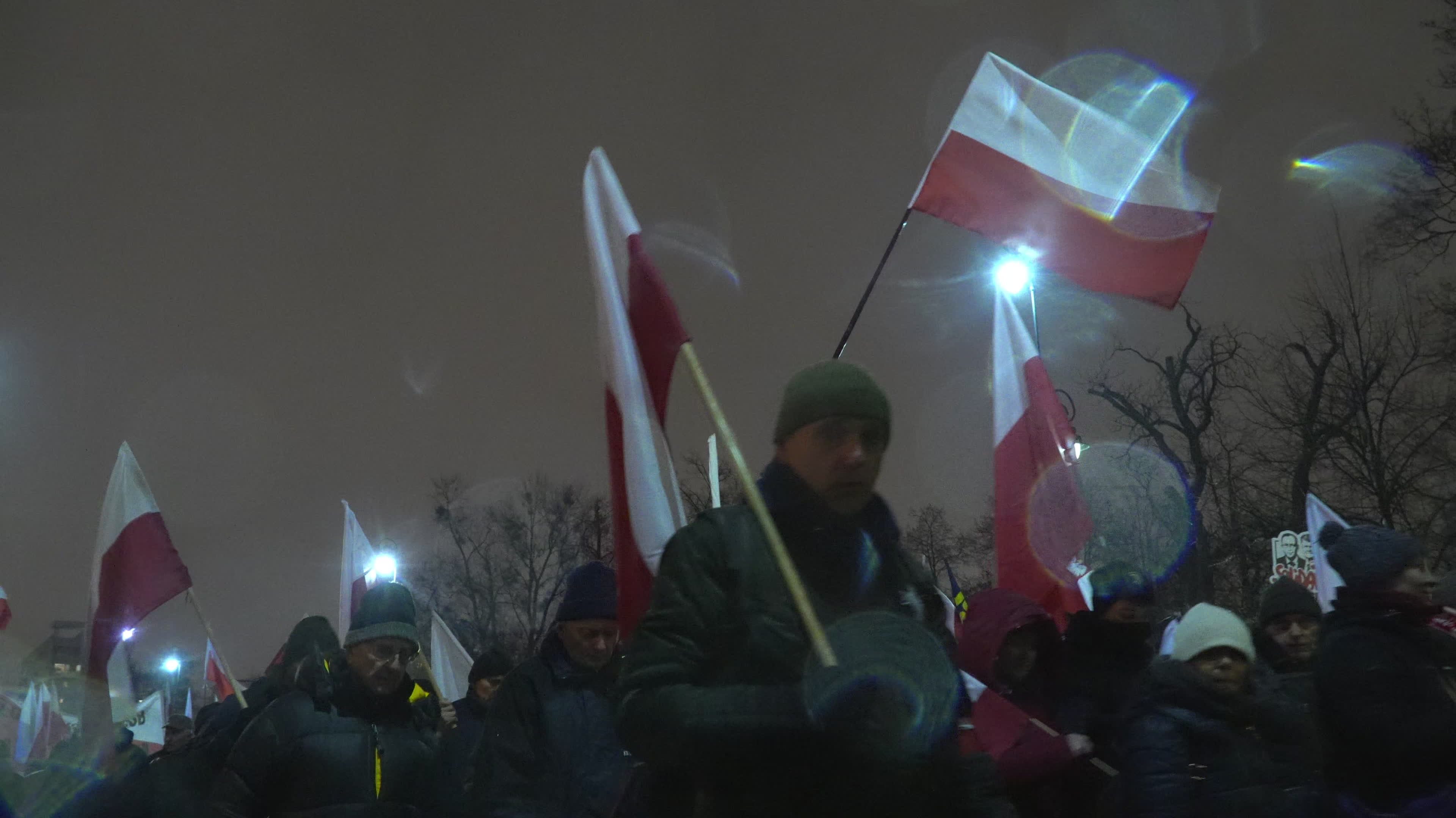 Tens of thousands march in protest of imprisoned politicians in Warsaw