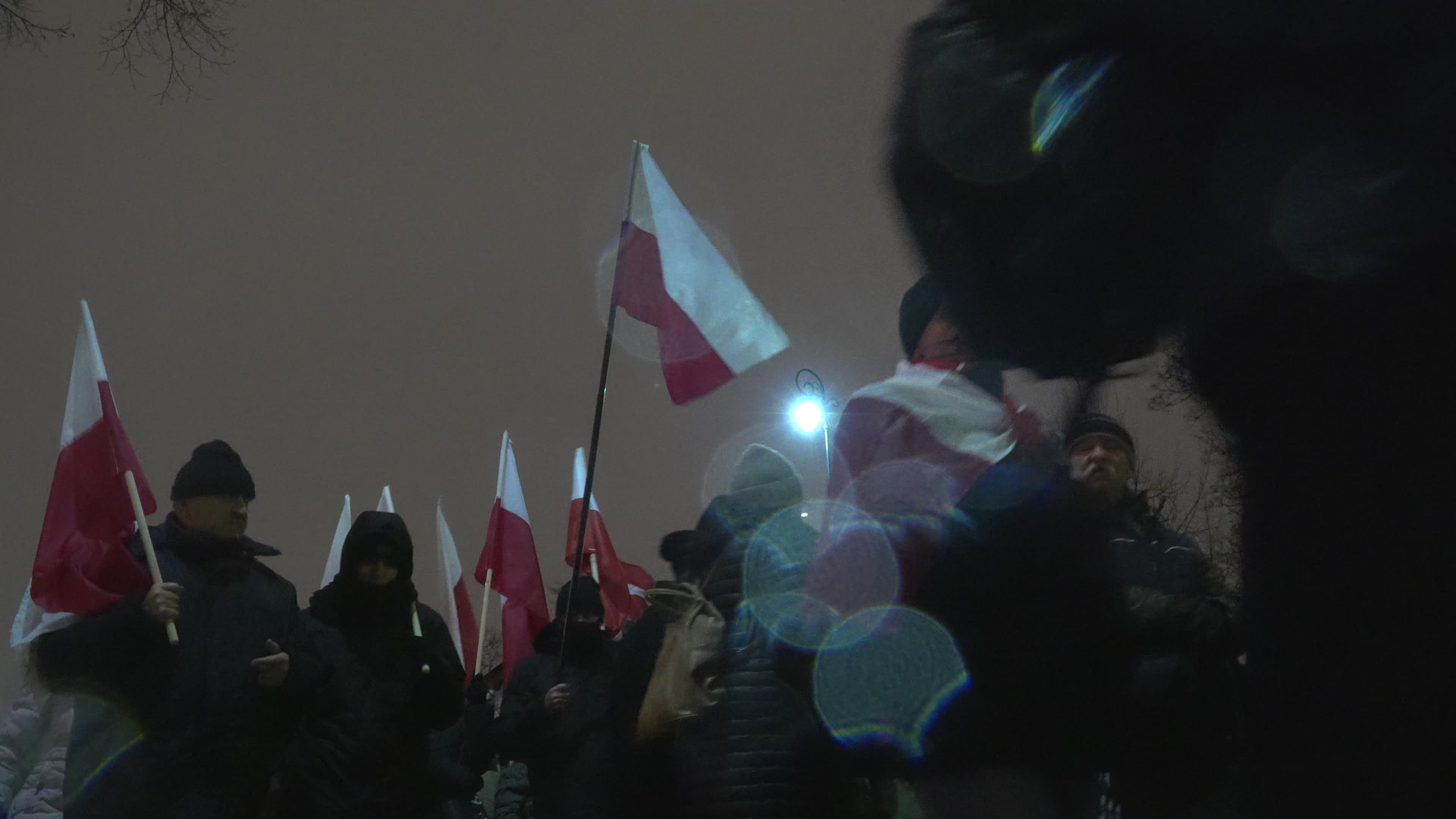 Tens of thousands march in protest of imprisoned politicians in Warsaw