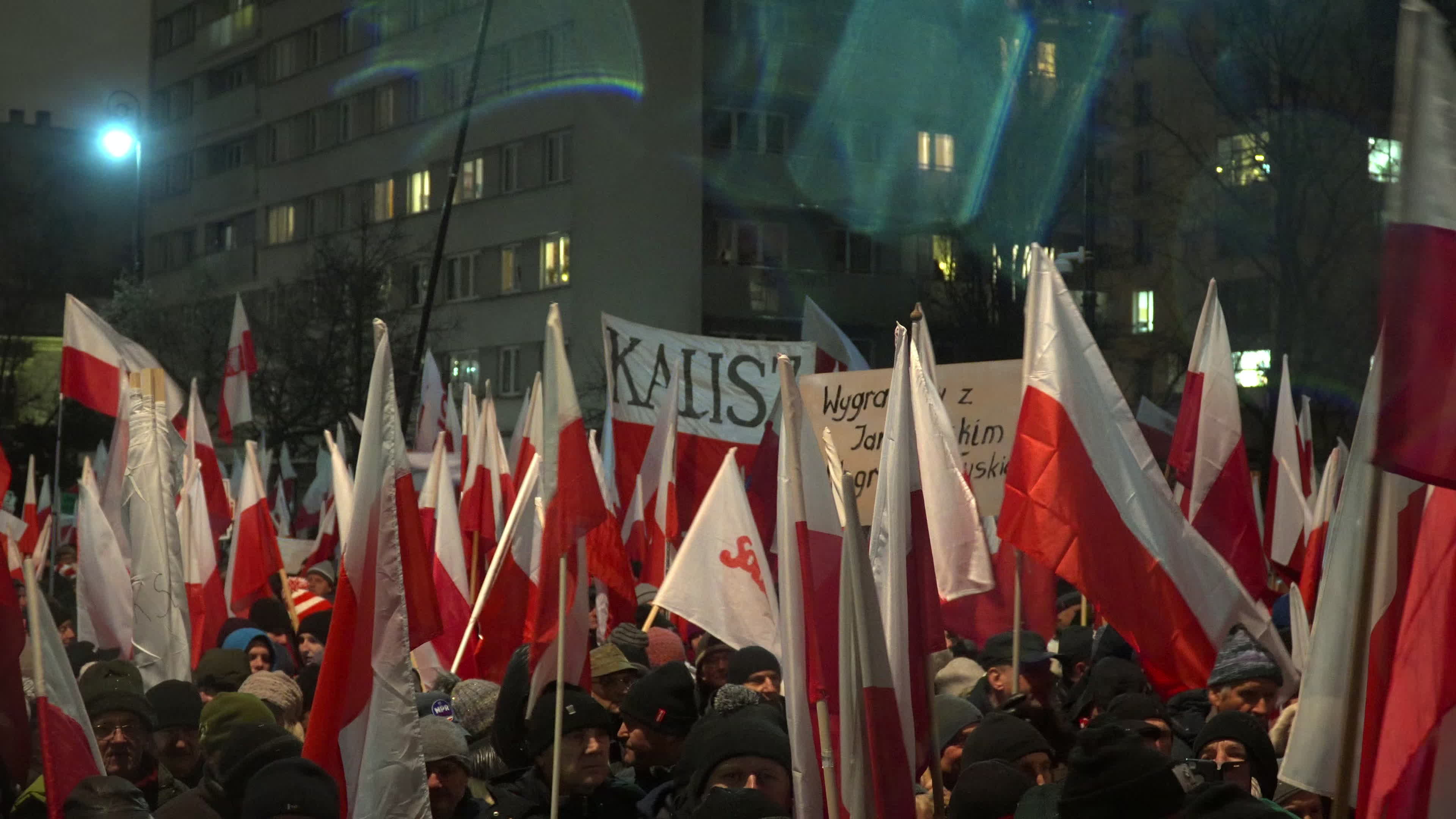 Tens of thousands march in protest of imprisoned politicians in Warsaw