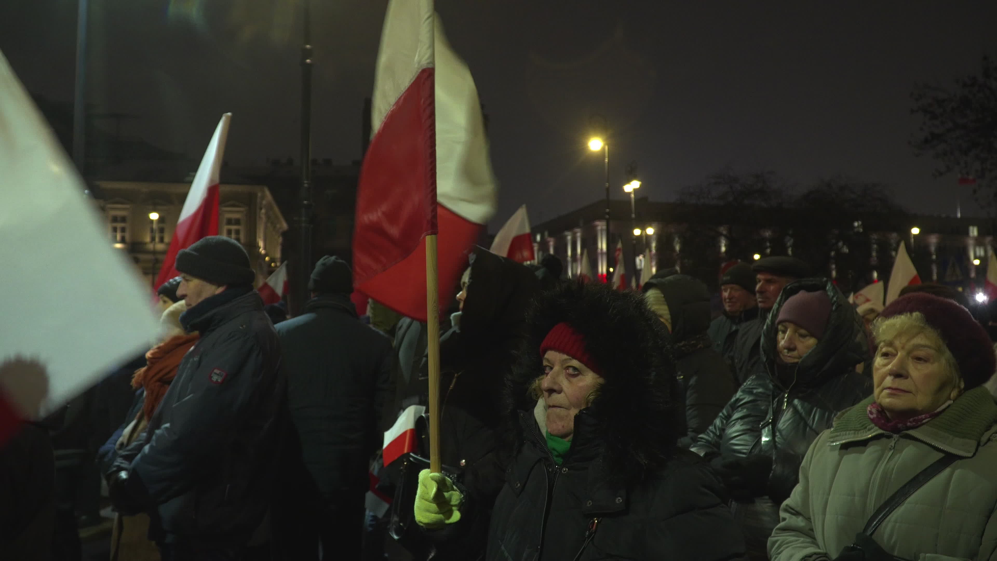 Tens of thousands march in protest of imprisoned politicians in Warsaw
