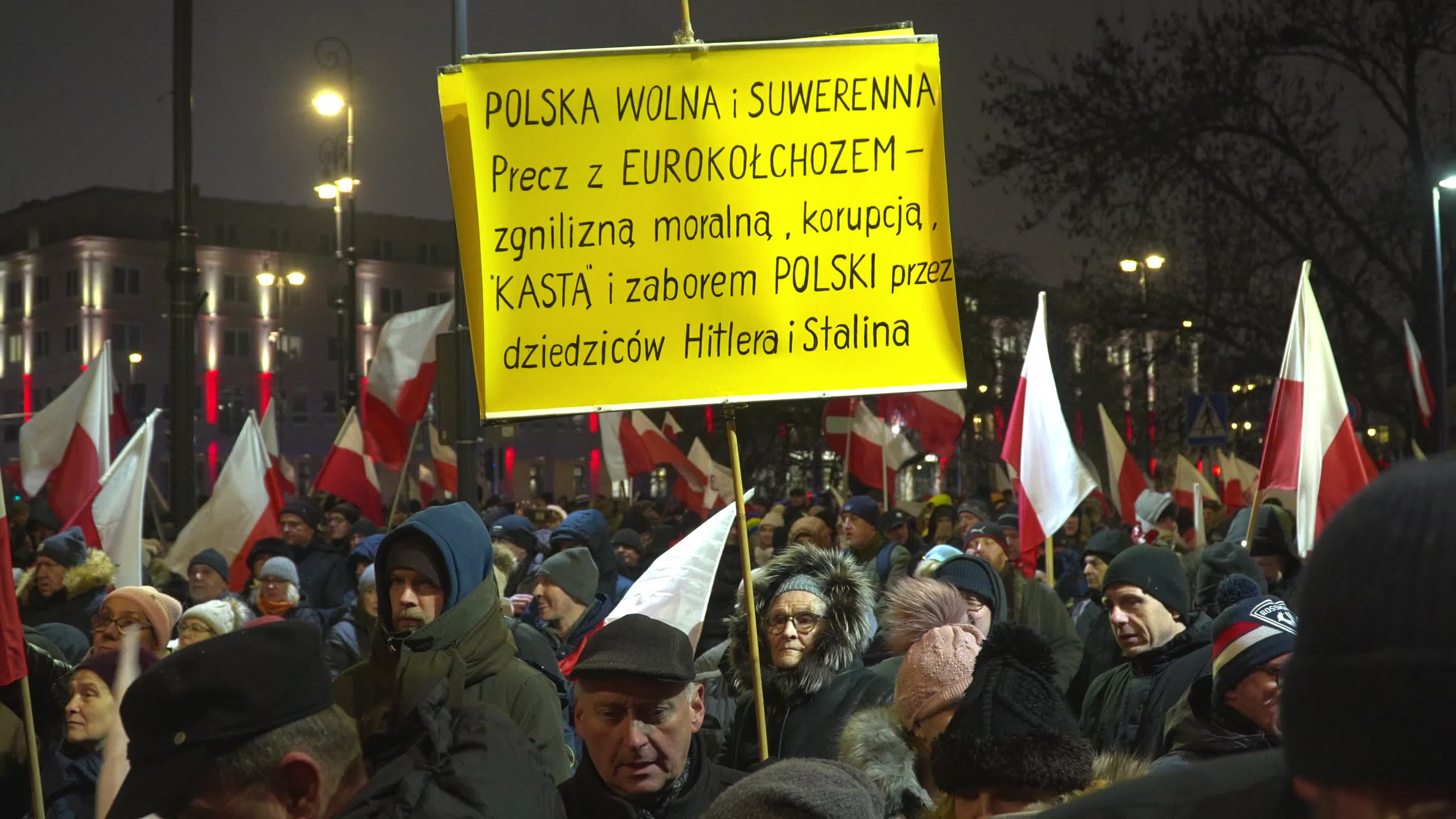 Tens of thousands march in protest of imprisoned politicians in Warsaw