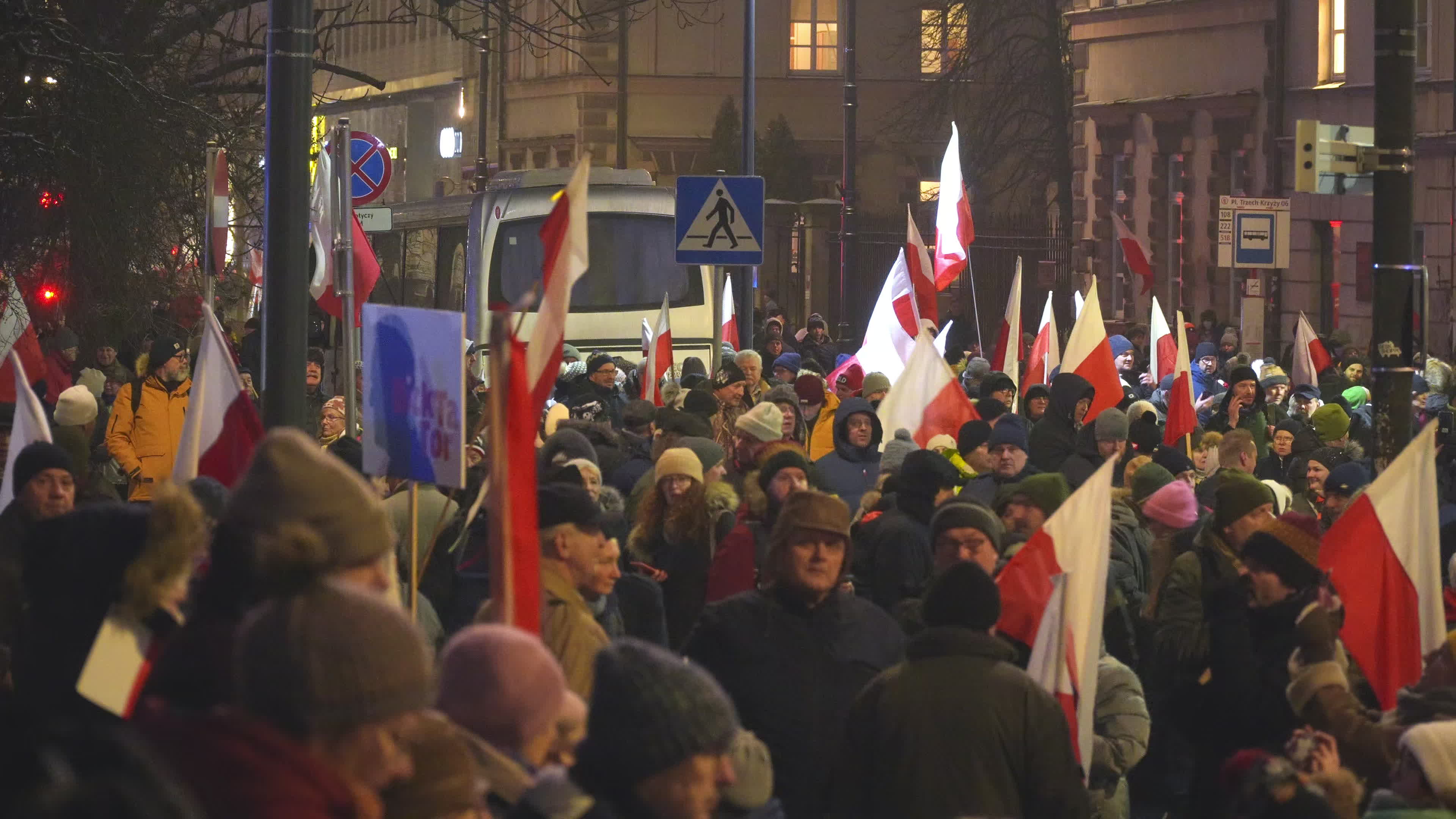 Tens of thousands march in protest of imprisoned politicians in Warsaw