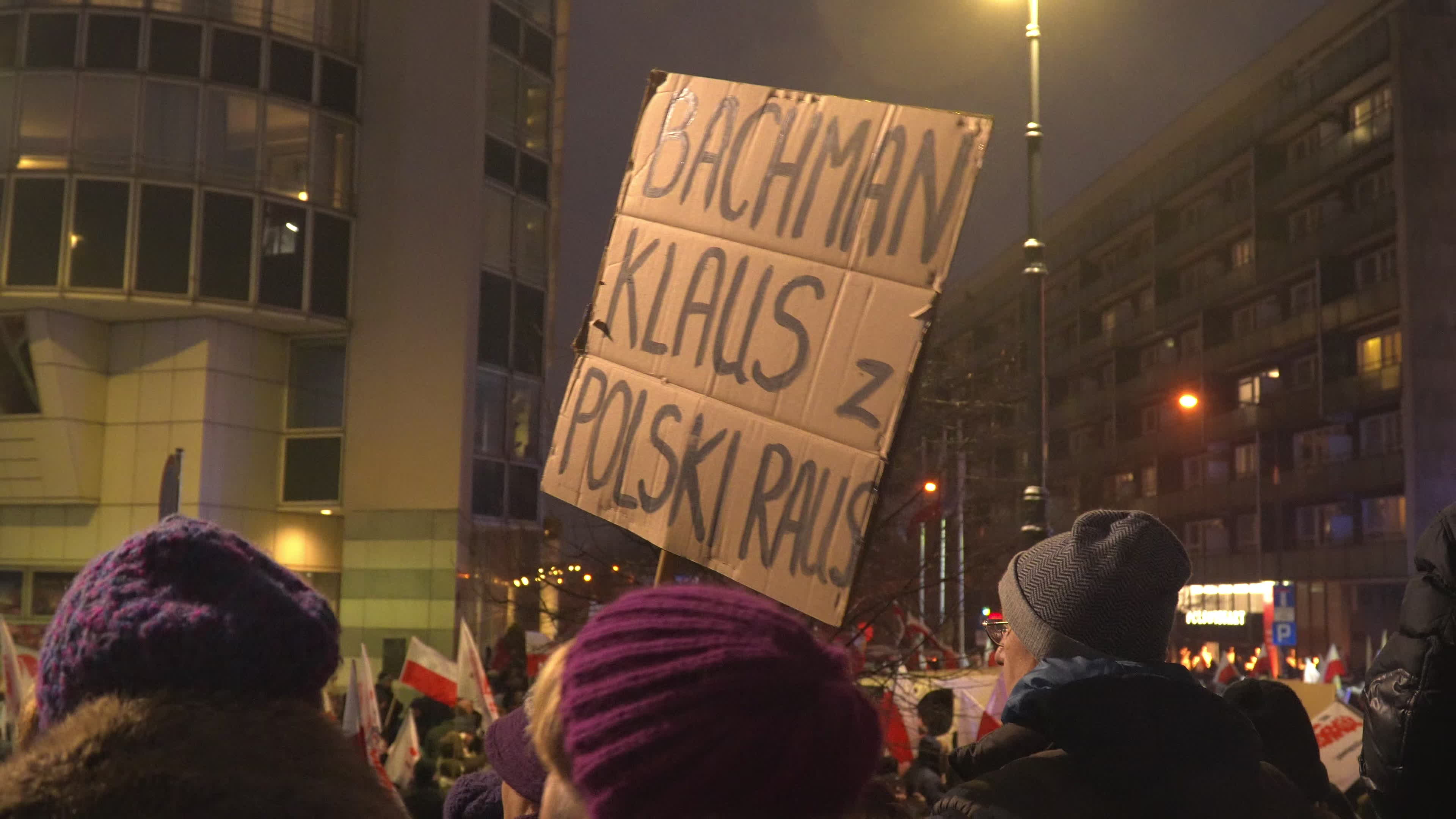 Tens of thousands march in protest of imprisoned politicians in Warsaw