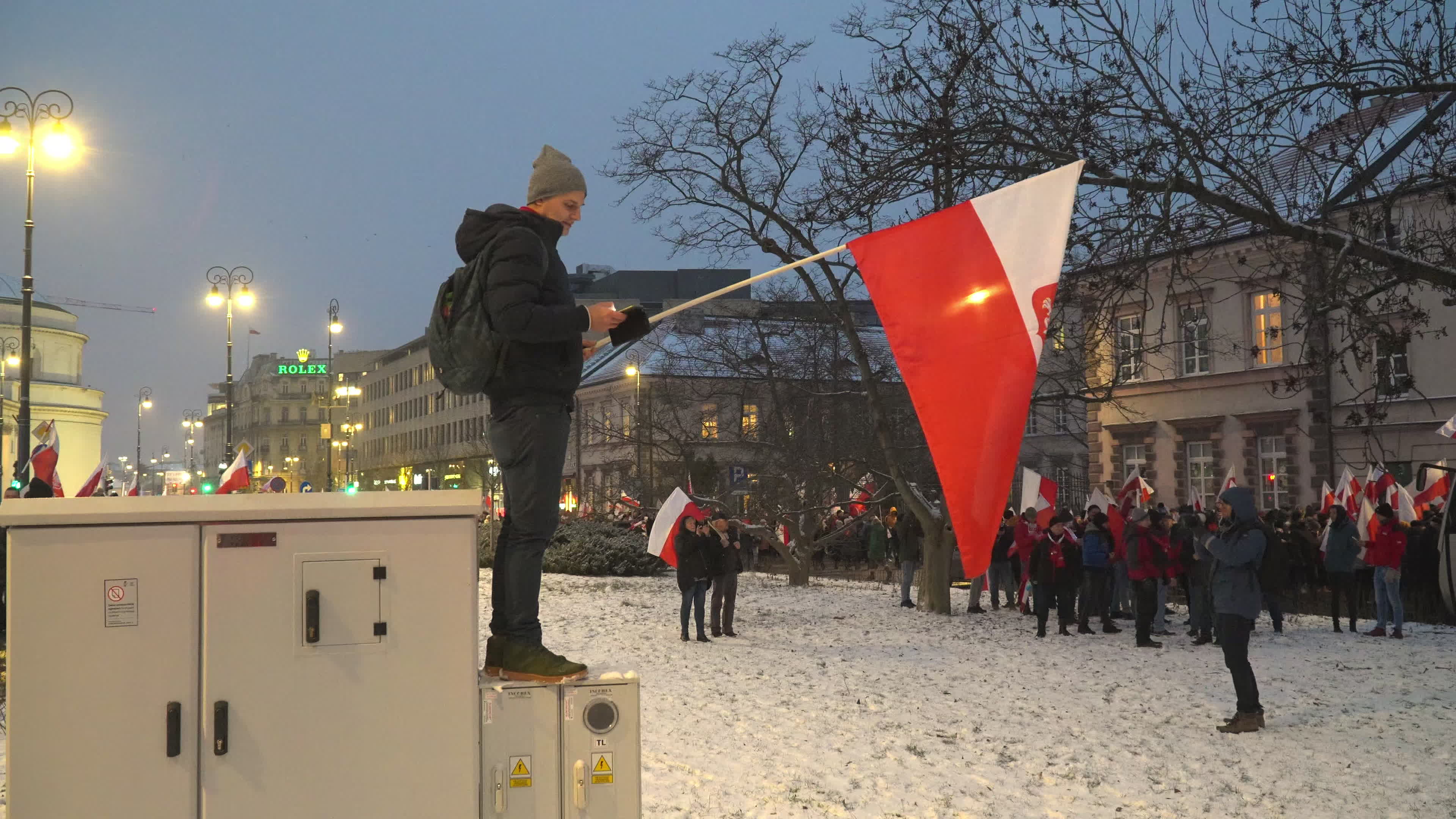 Tens of thousands march in protest of imprisoned politicians in Warsaw