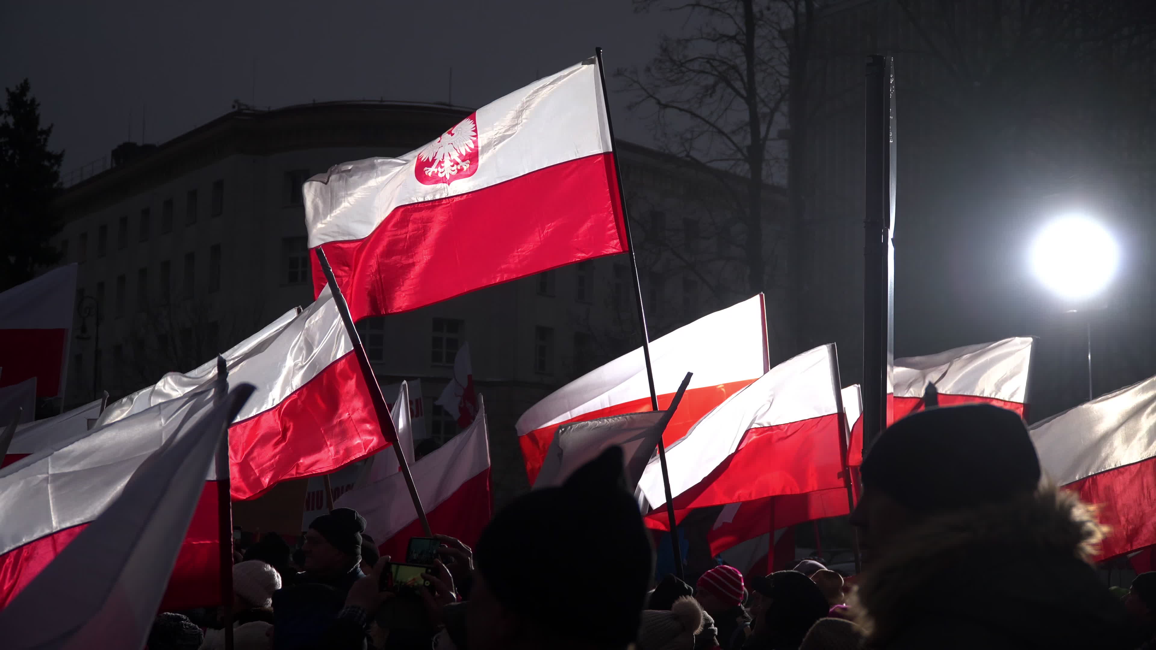 Tens of thousands march in protest of imprisoned politicians in Warsaw