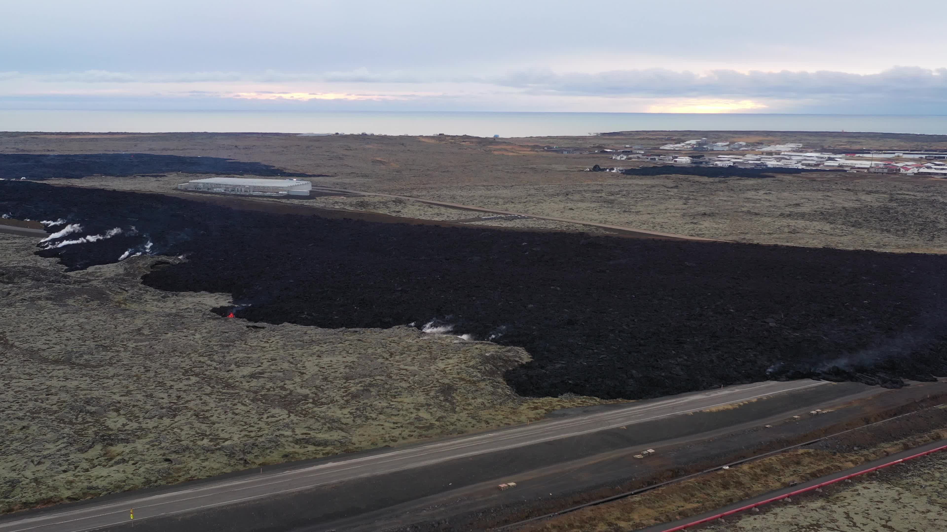 New Volcanic Eruption Started On The Reykjanes Peninsula