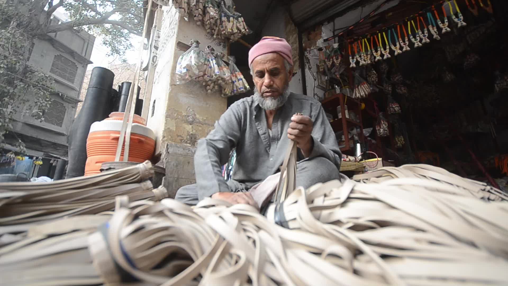 Slingshot on sale at market in Peshawar 