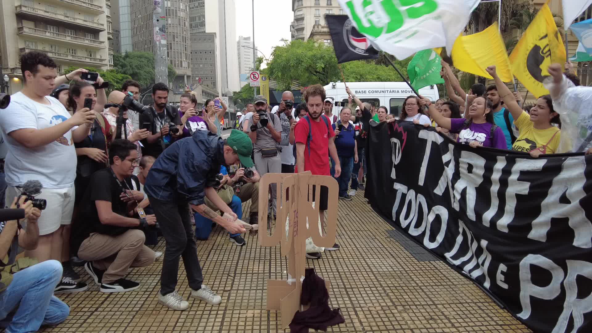 Free Fare Movement calls for free public transport in Brazil