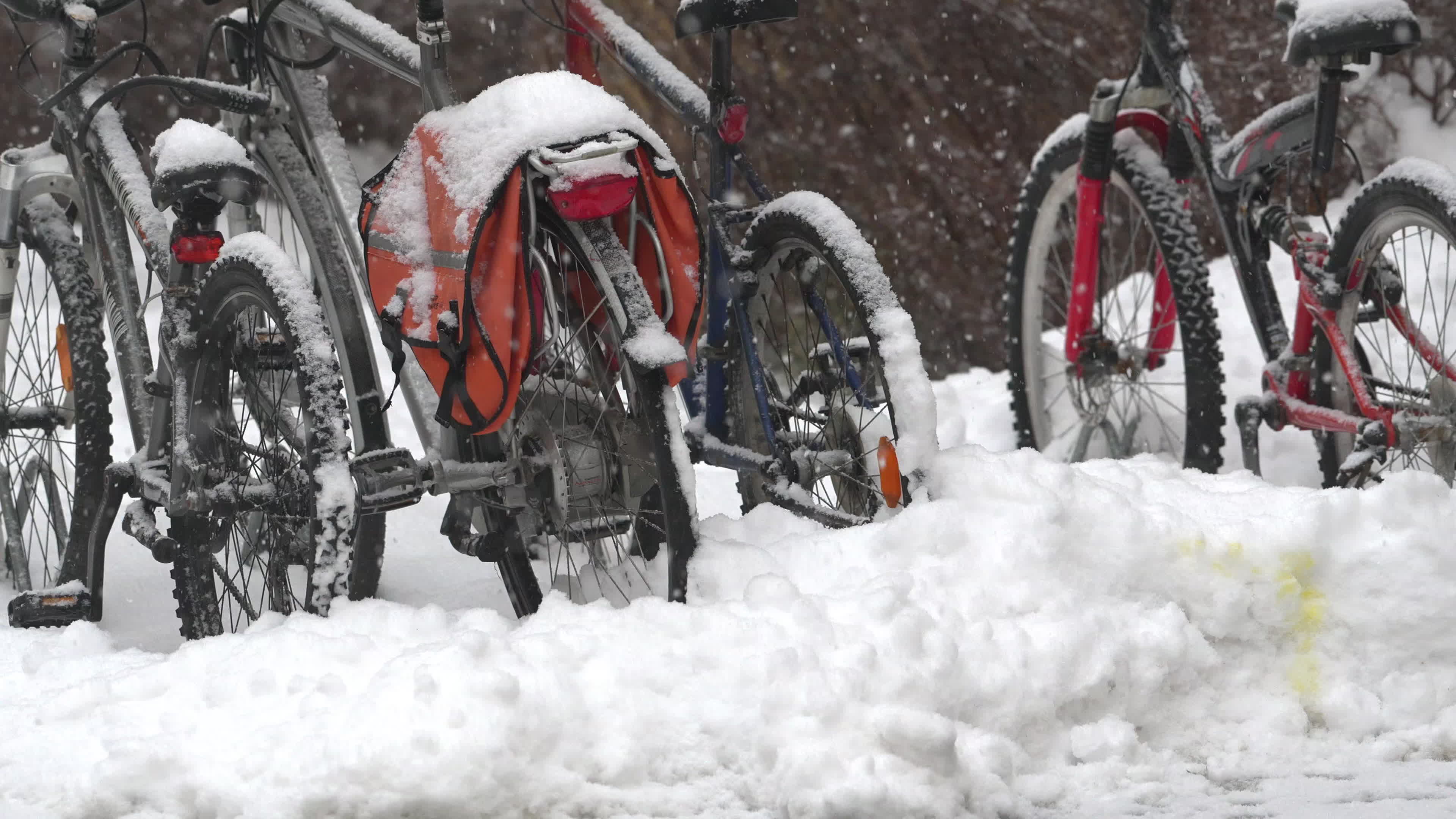 Weather alert in Poland for snow