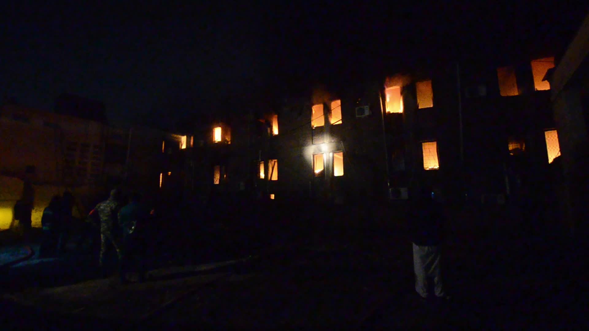 Fire destroys mobile phone market in Peshawar