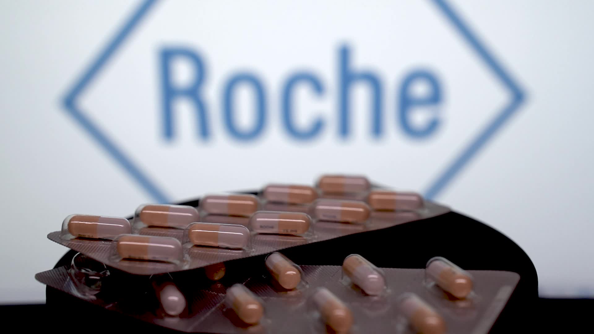 Roche Tamiflu pills for influenza.