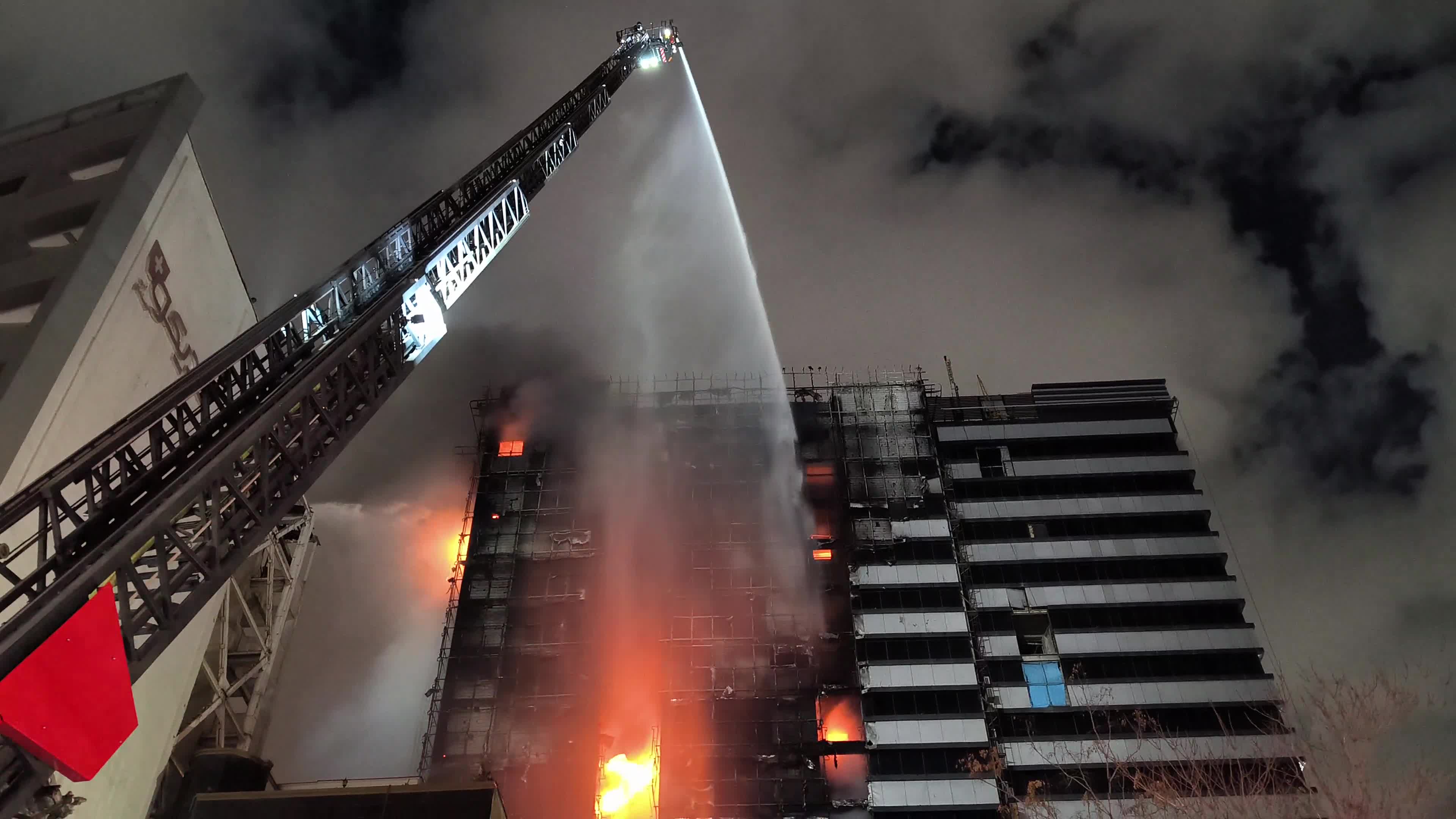 Fire in Tehran's Gandhi Hotel Hospital