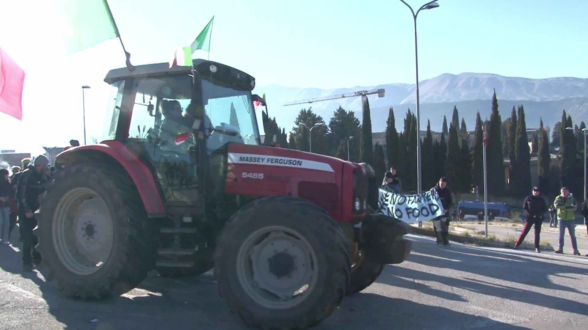 Farmer Protests Continue Across Italy